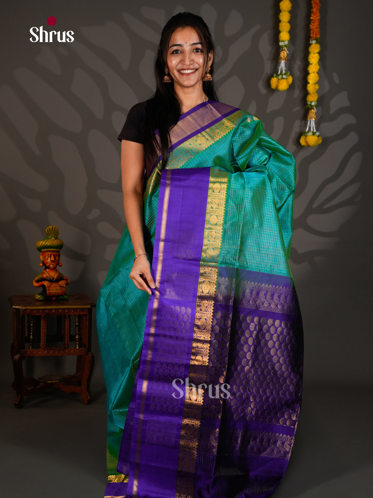 Buy Celestial Teal Blue Silk Cotton Saree with Zari Checks, Blue Rettaipet Border & Brocade pallu