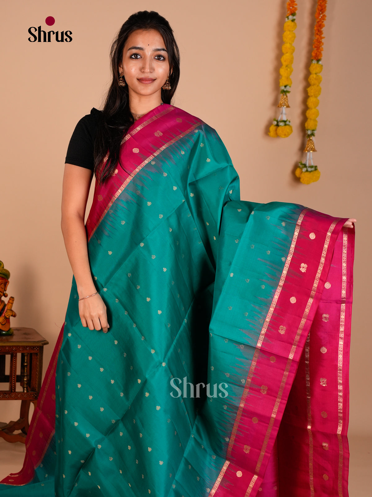 Buy Majestic Teal Pure Soft Silk Saree With Golden Small Buttas & Magenta Rettaipet Zari Border