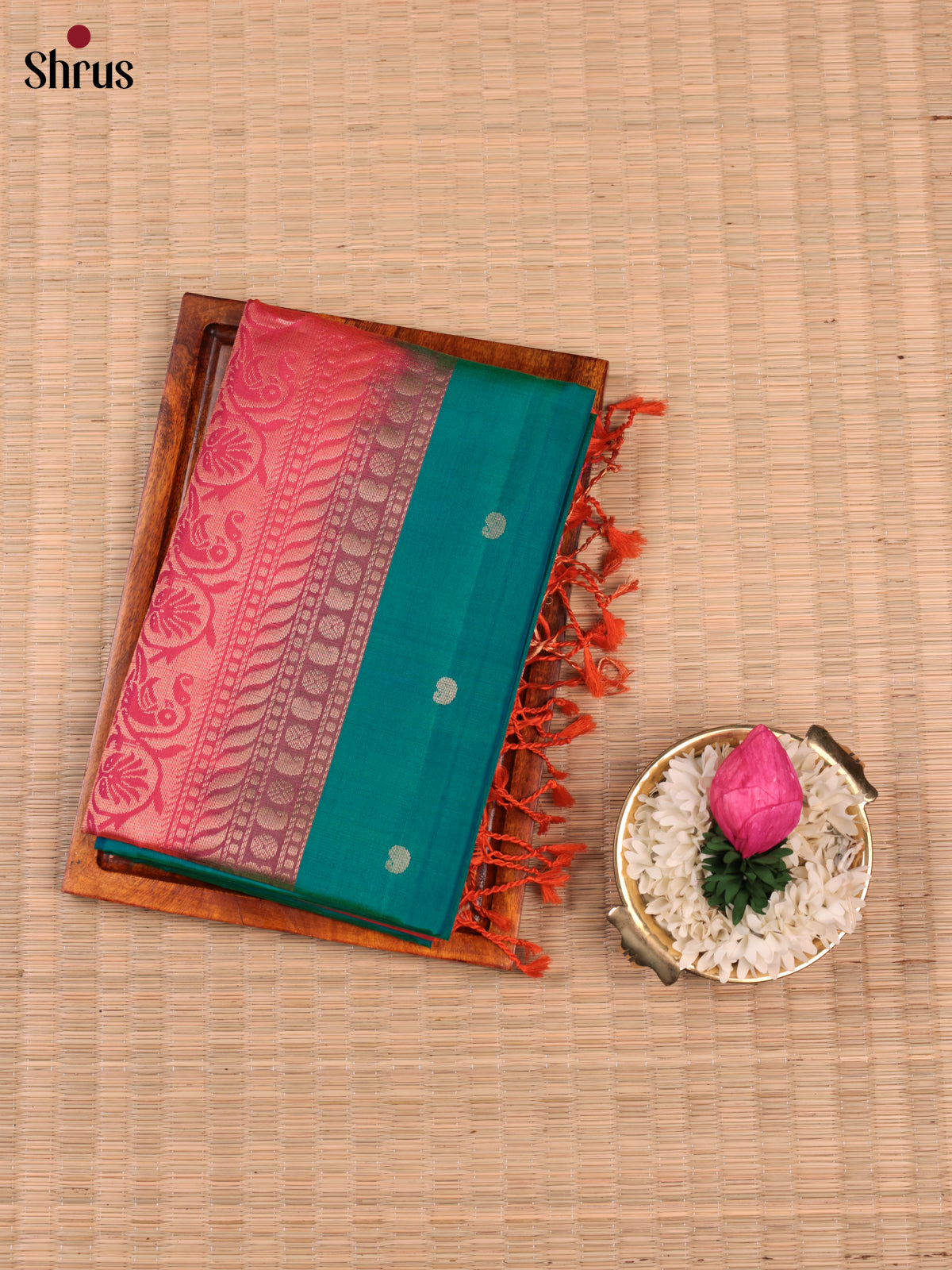Buy Striking Teal Soft Silk Saree With Gold Buttas, Pink Rettaipet Border & Brocade Pallu