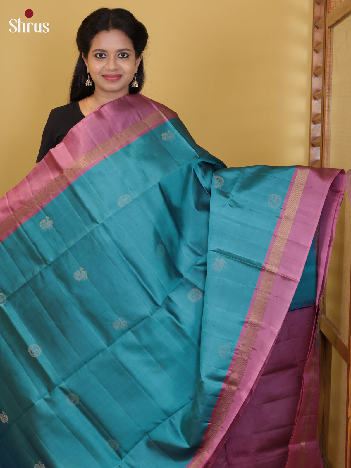 Buy Striking Turquoise Pure Soft Silk Saree with Floral Motifs, Lotus Pink Border & Brocade Pallu
