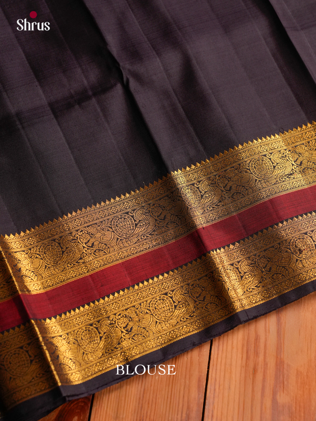 Vivid Orange Kanchipuram Silk Sarees With Thread Buttas & Black Rettapet Zari Border With Maroon Band