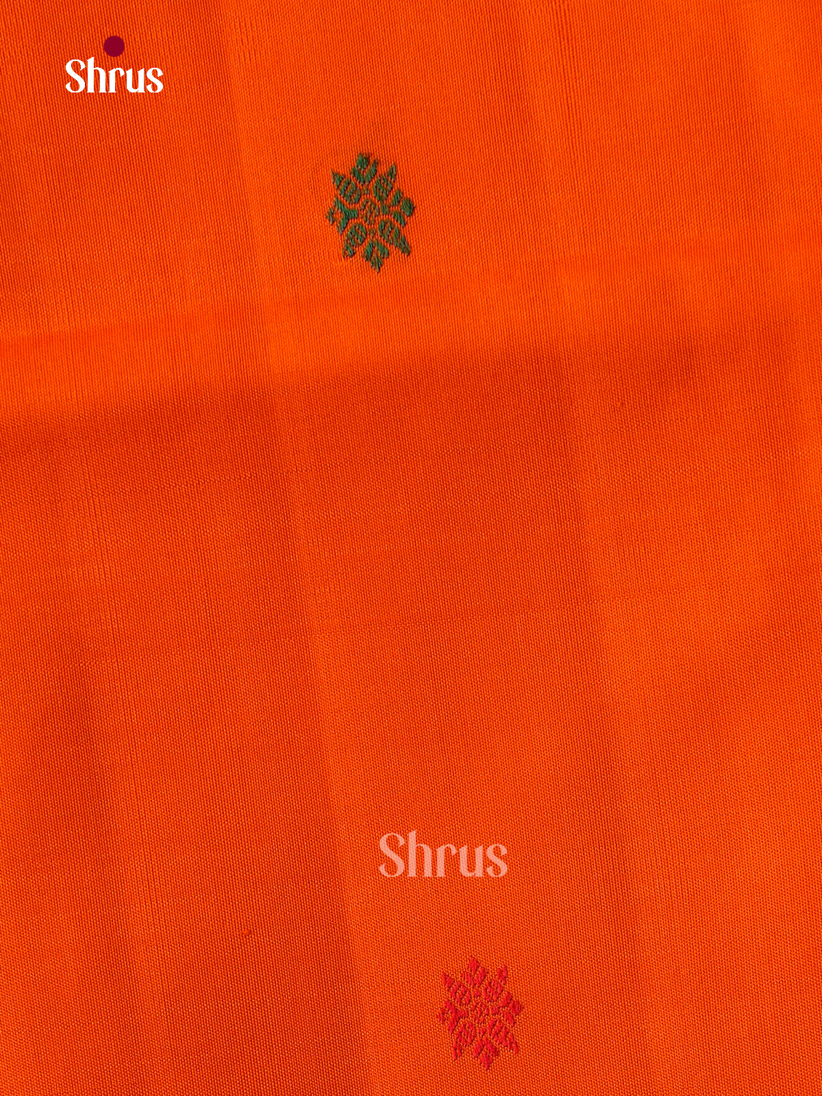 Vivid Orange Kanchipuram Sarees With Thread Buttas & Black Rettapet Zari Border With Maroon Band