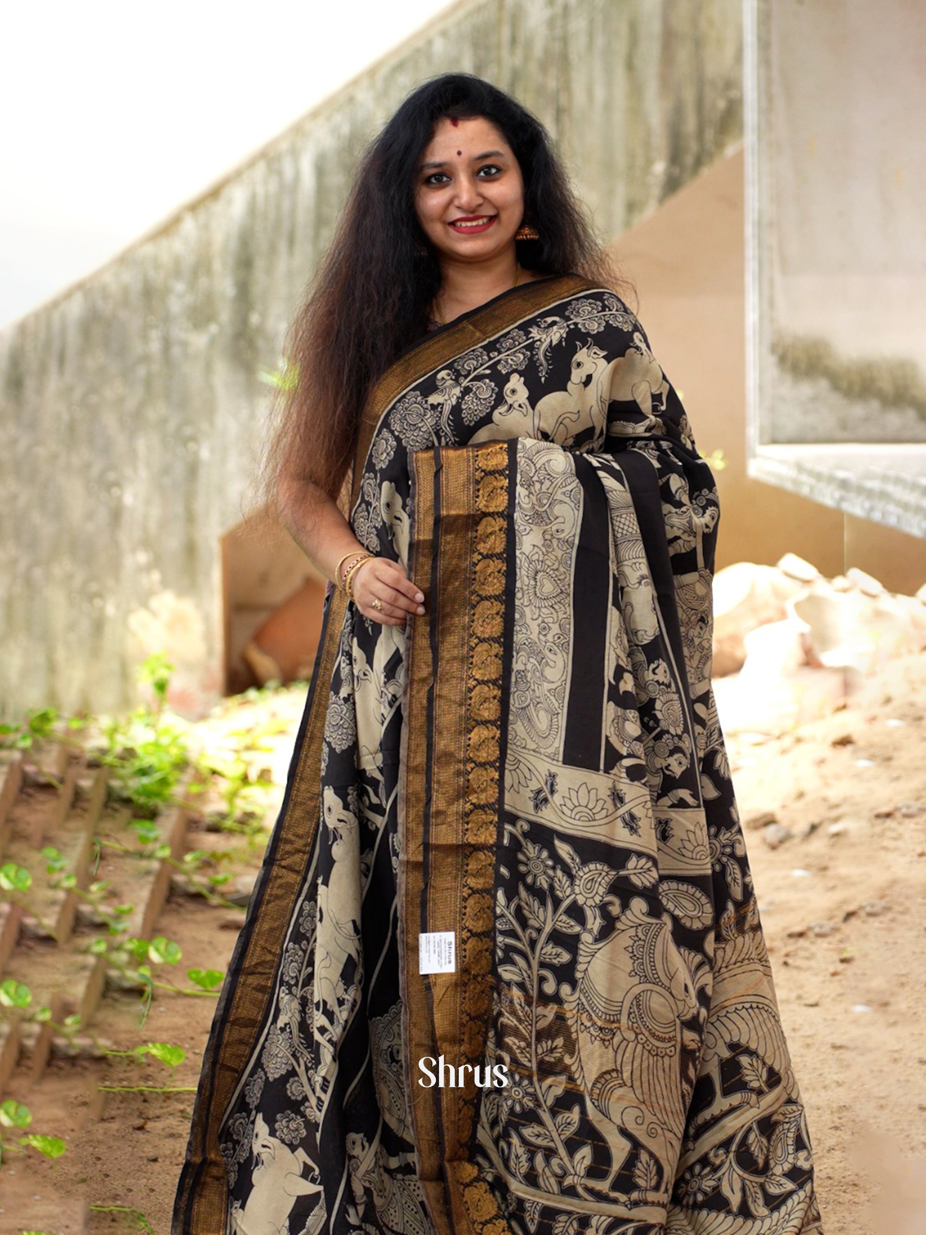 Black & Beige - Chennur-kalamkari - Shop on ShrusEternity.com