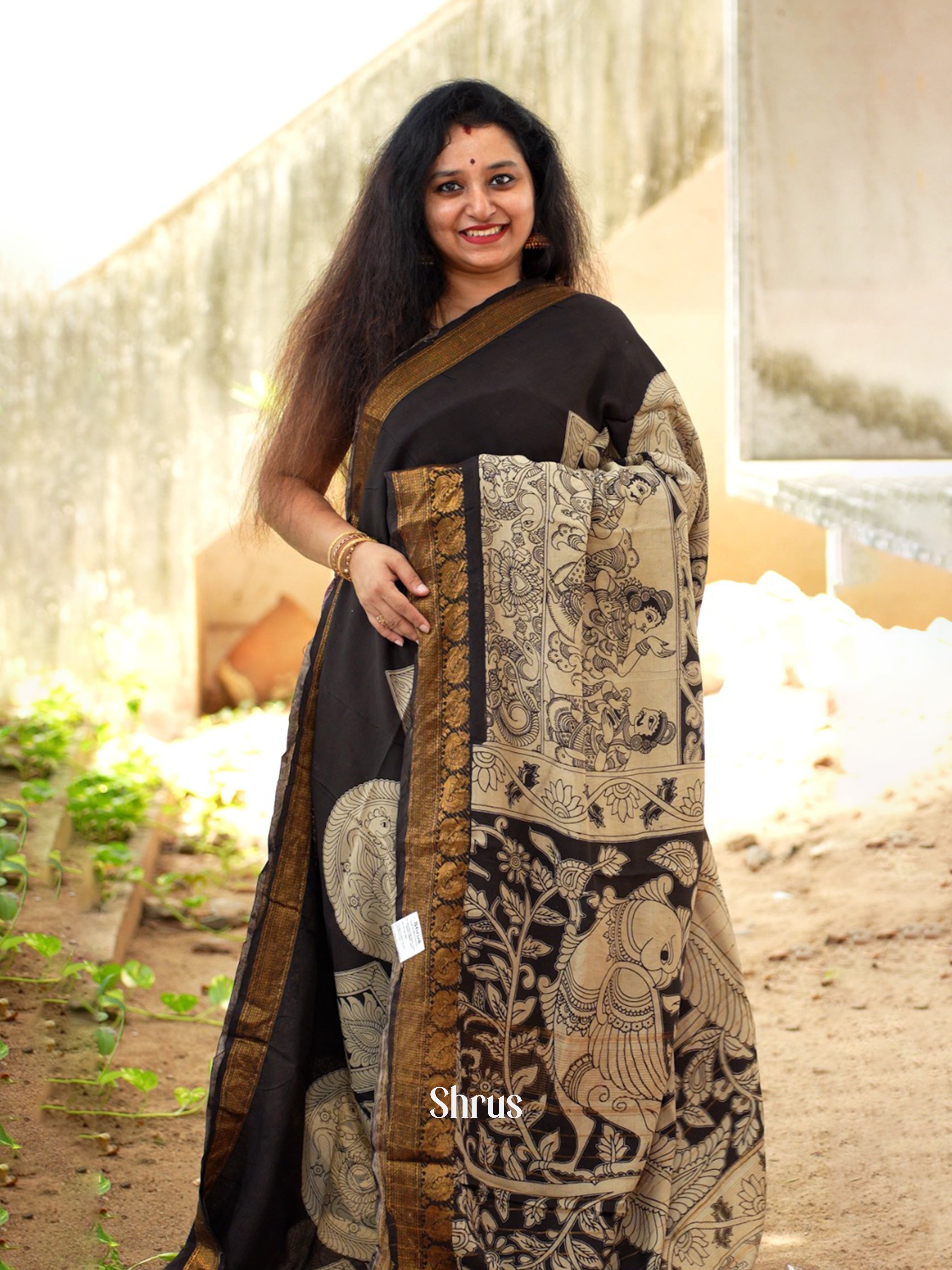 Black & Beige - Chennur-kalamkari - Shop on ShrusEternity.com