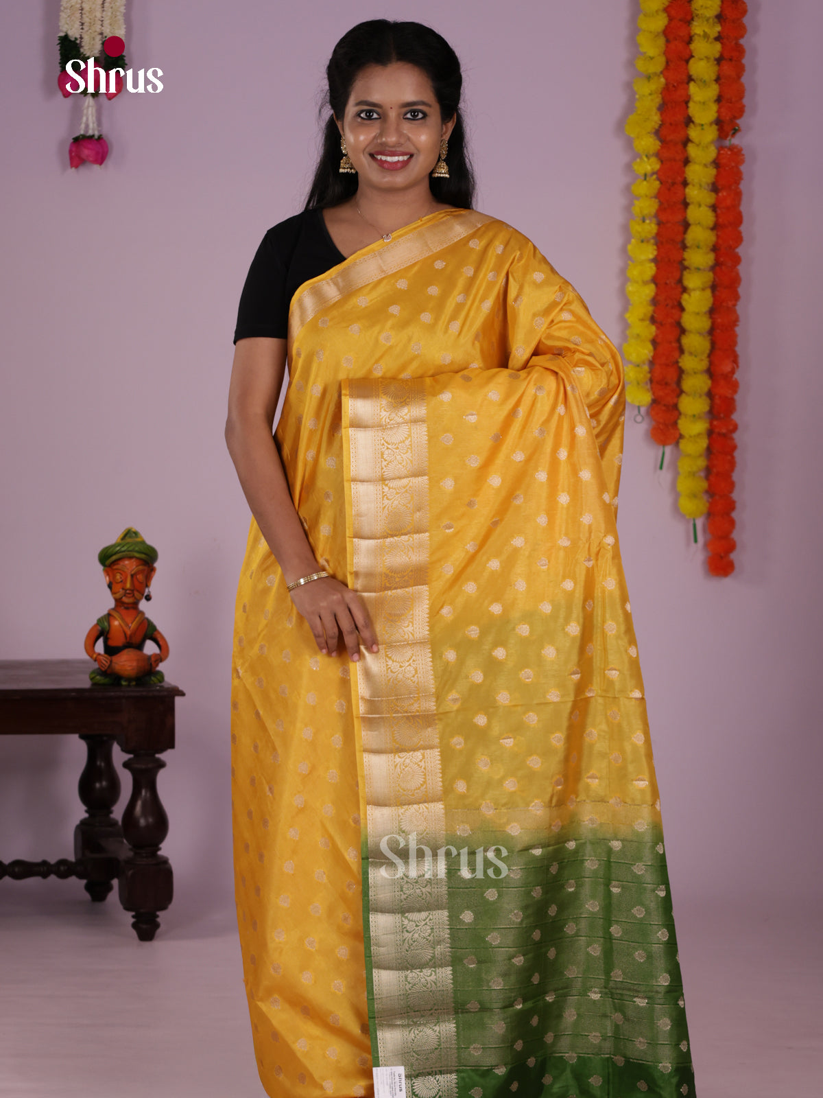 Buy Lustrous Yellow North Silk Cotton Saree With Golden Buttas, Green Border & Pallu