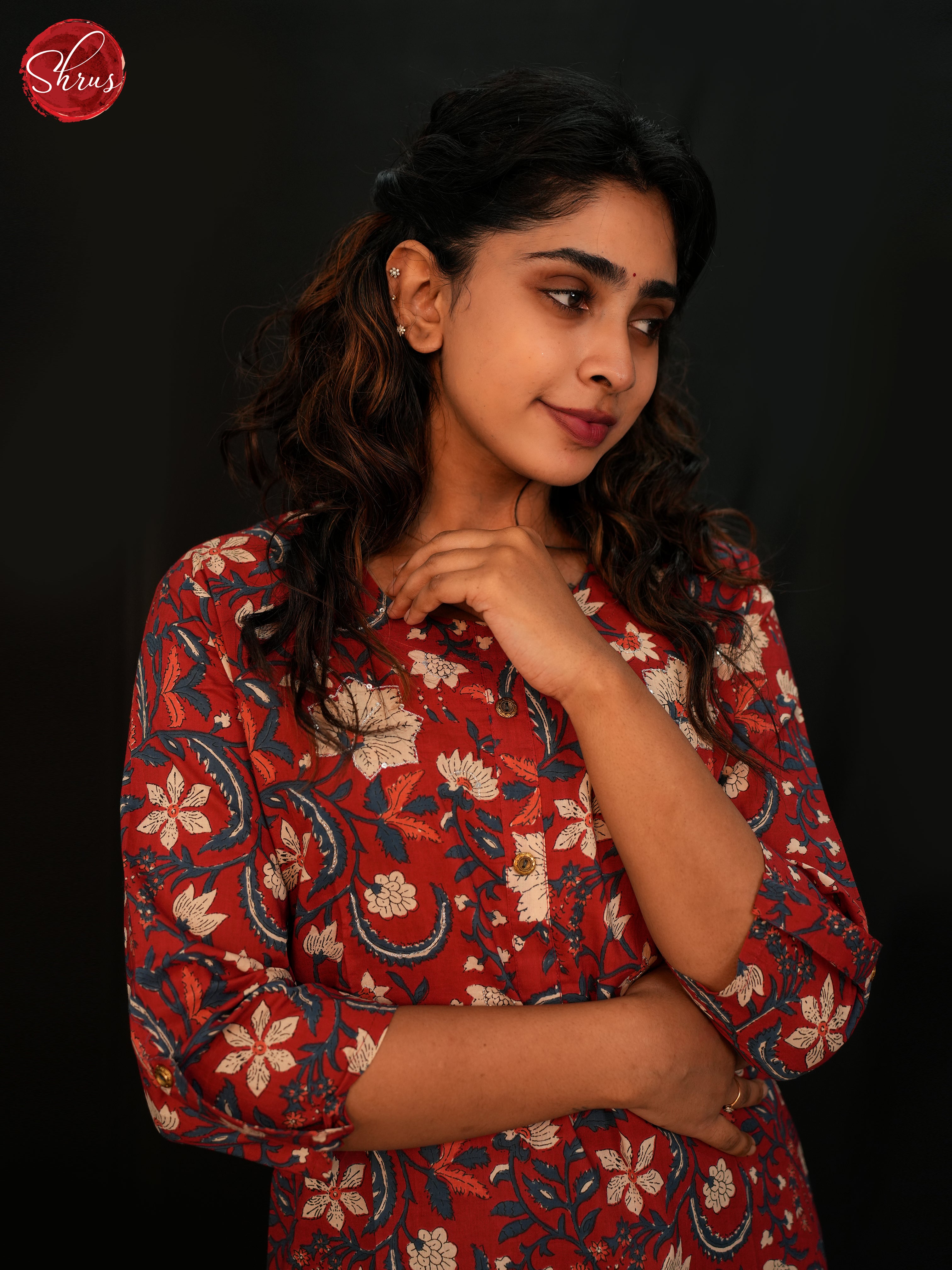 Red & White -Readymade Cotton straight Kurti with floral print - Shop on ShrusEternity.com