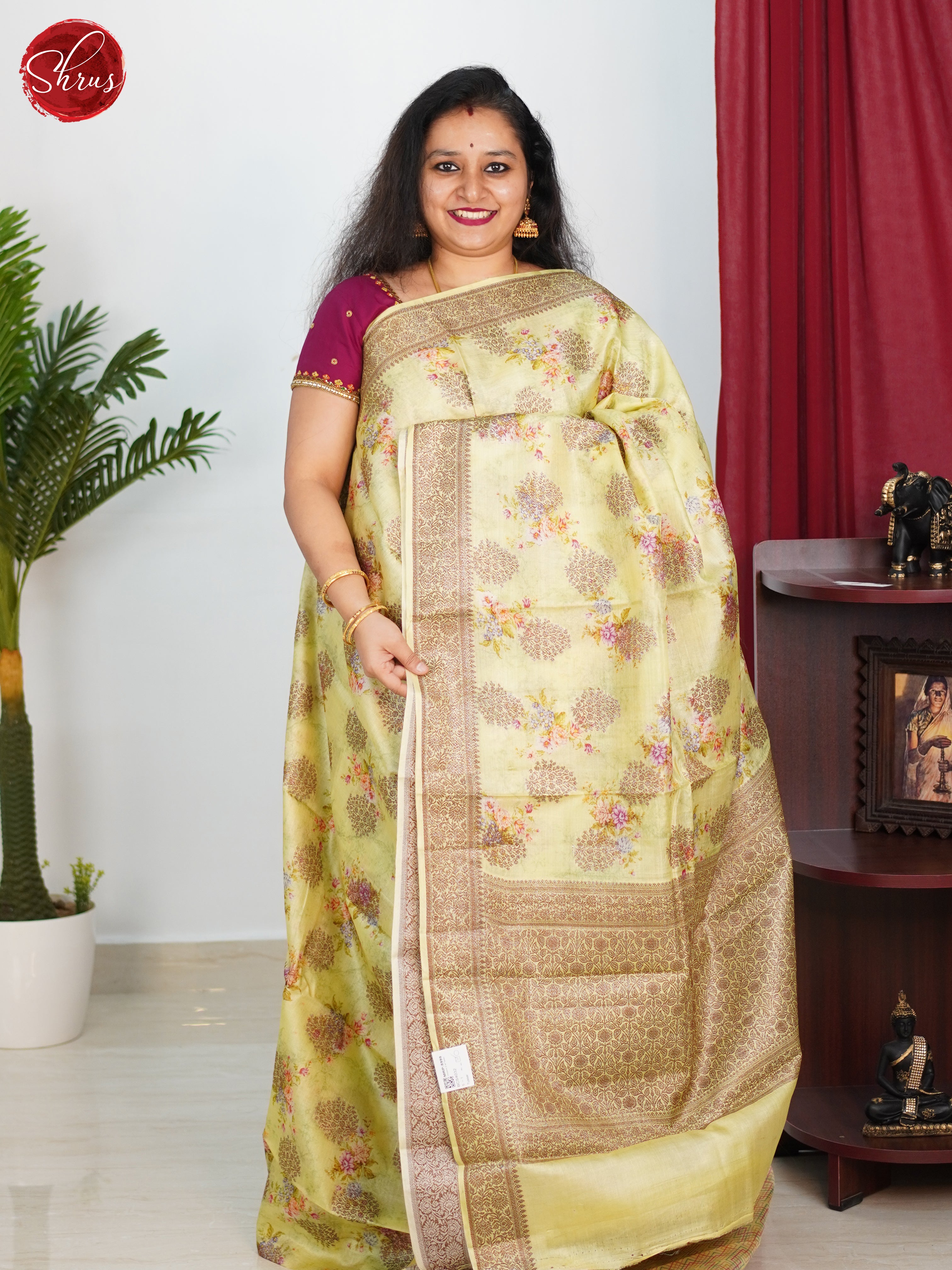 Green(Single Tone)-Tussar with floral print on the body & Zari Border - Shop on ShrusEternity.com
