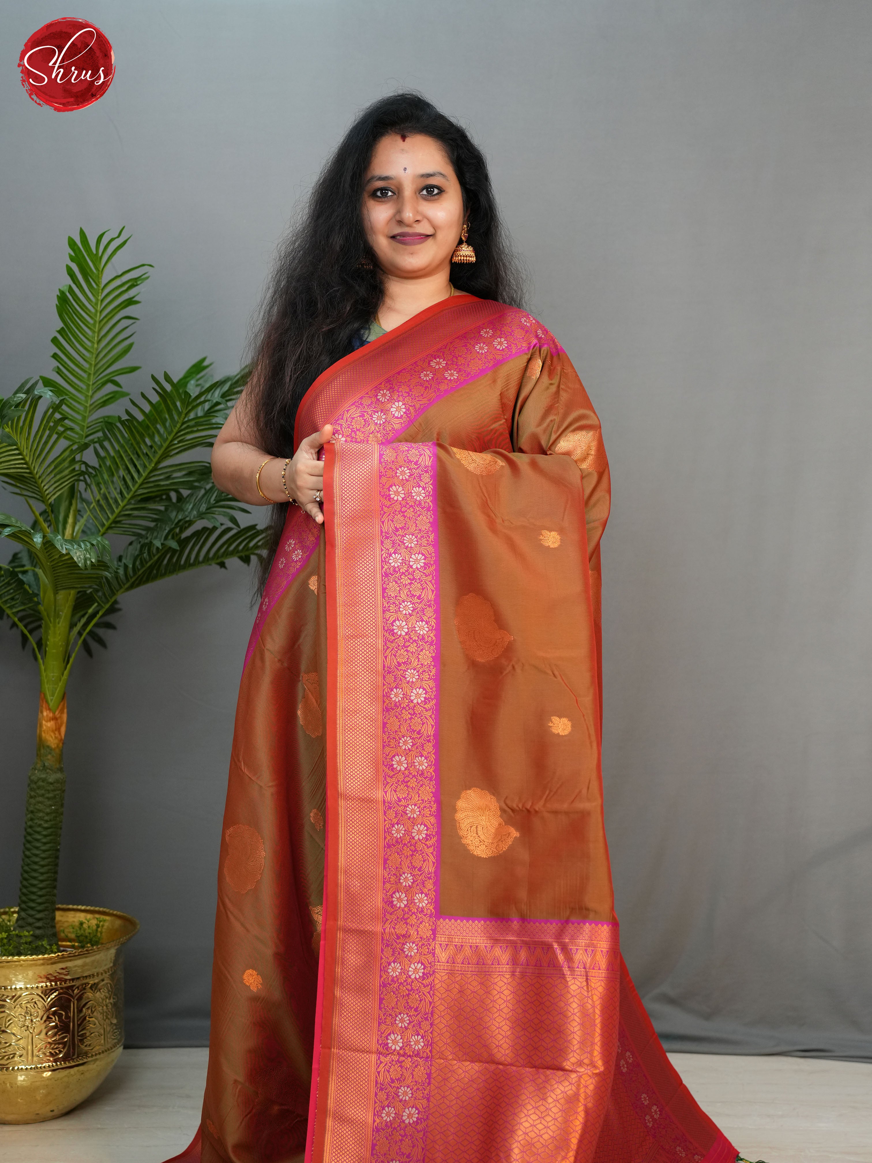 Brown & Pink - Semi Kanchipuram with Zari woven Peacock motifs on the body & Contrast Zari Border - Shop on ShrusEternity.com
