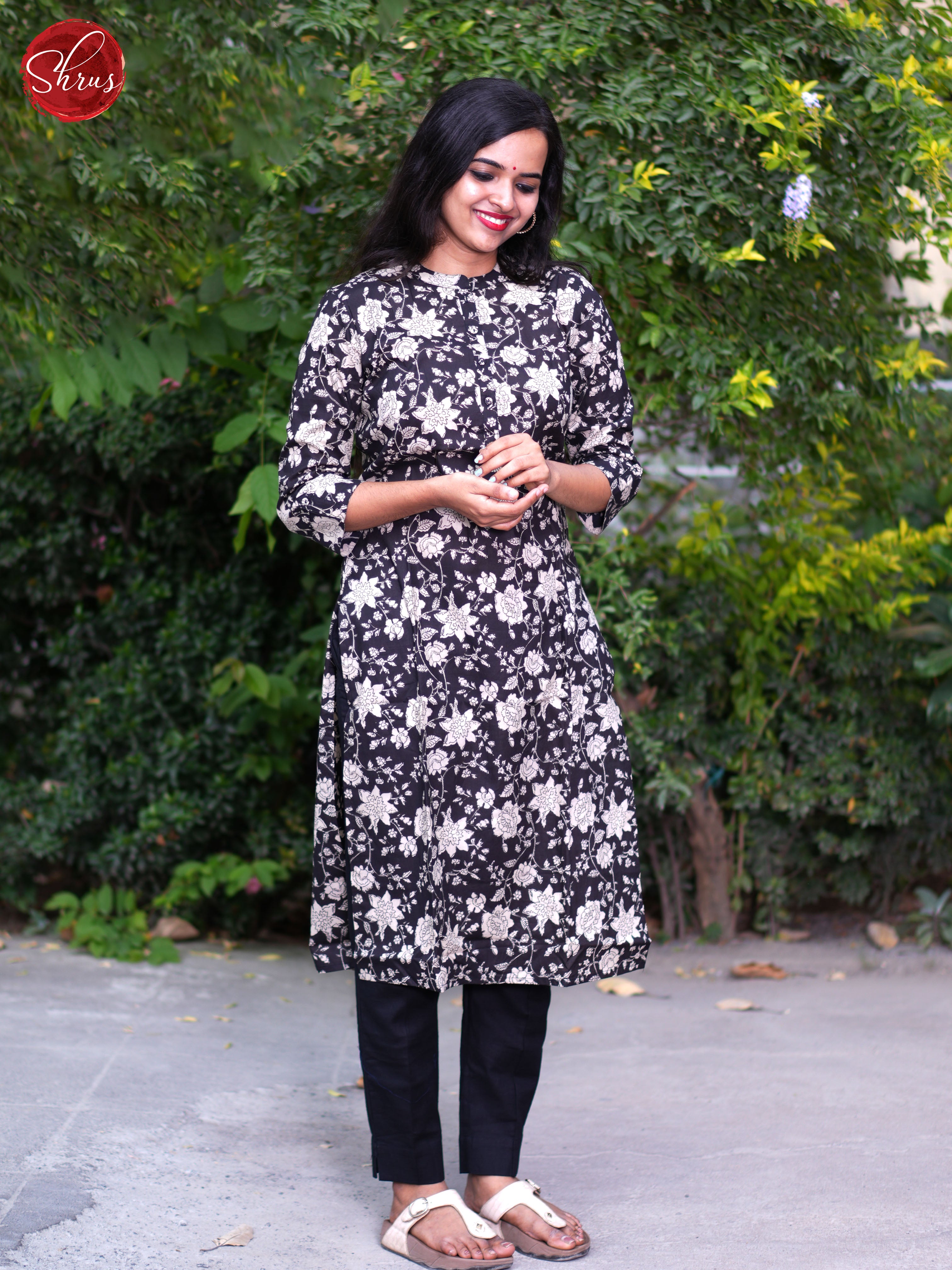 Black - Casual printed Readymade Kurti - Shop on ShrusEternity.com