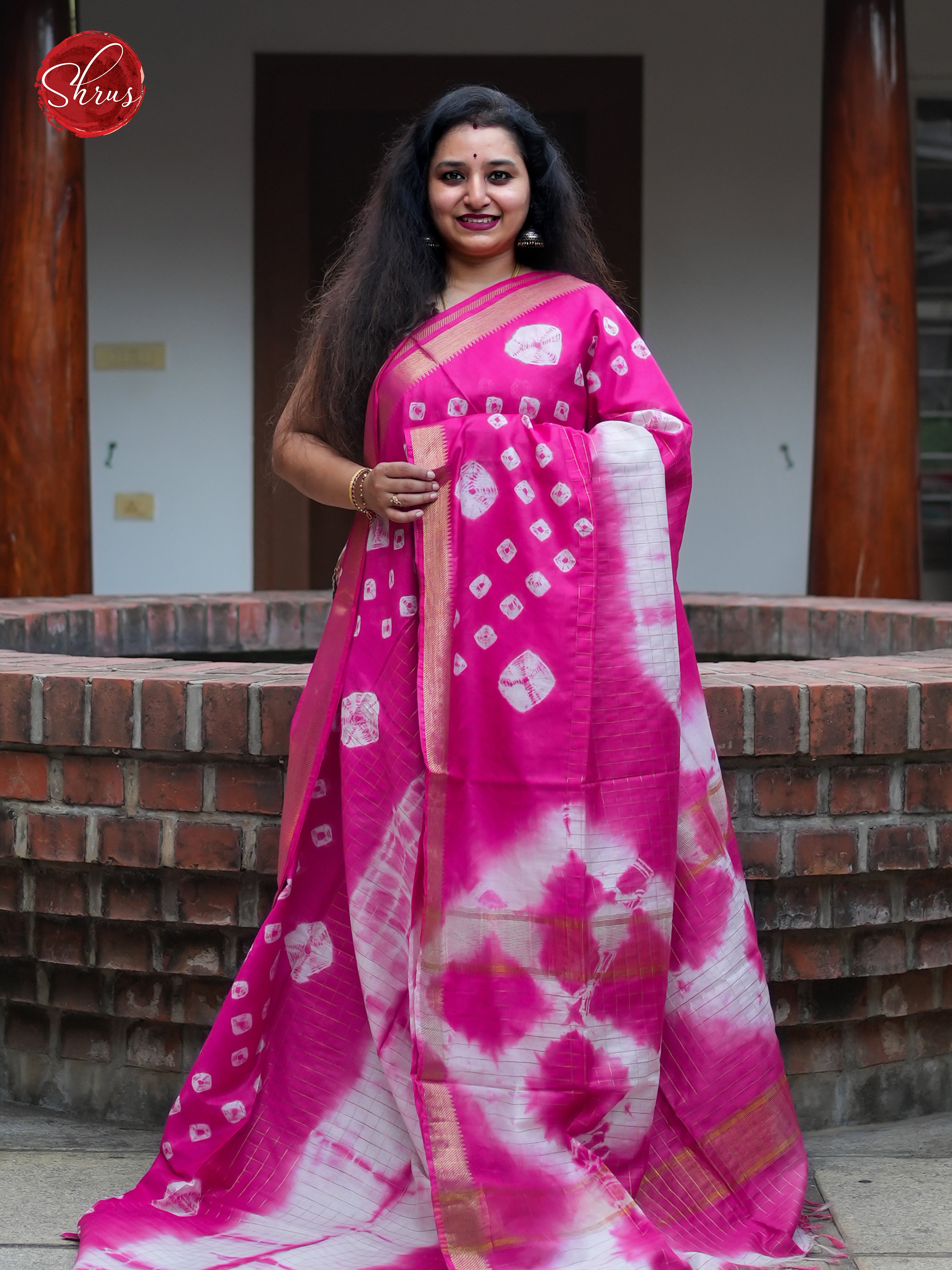 Cream & Pink - Shibori Saree - Shop on ShrusEternity.com