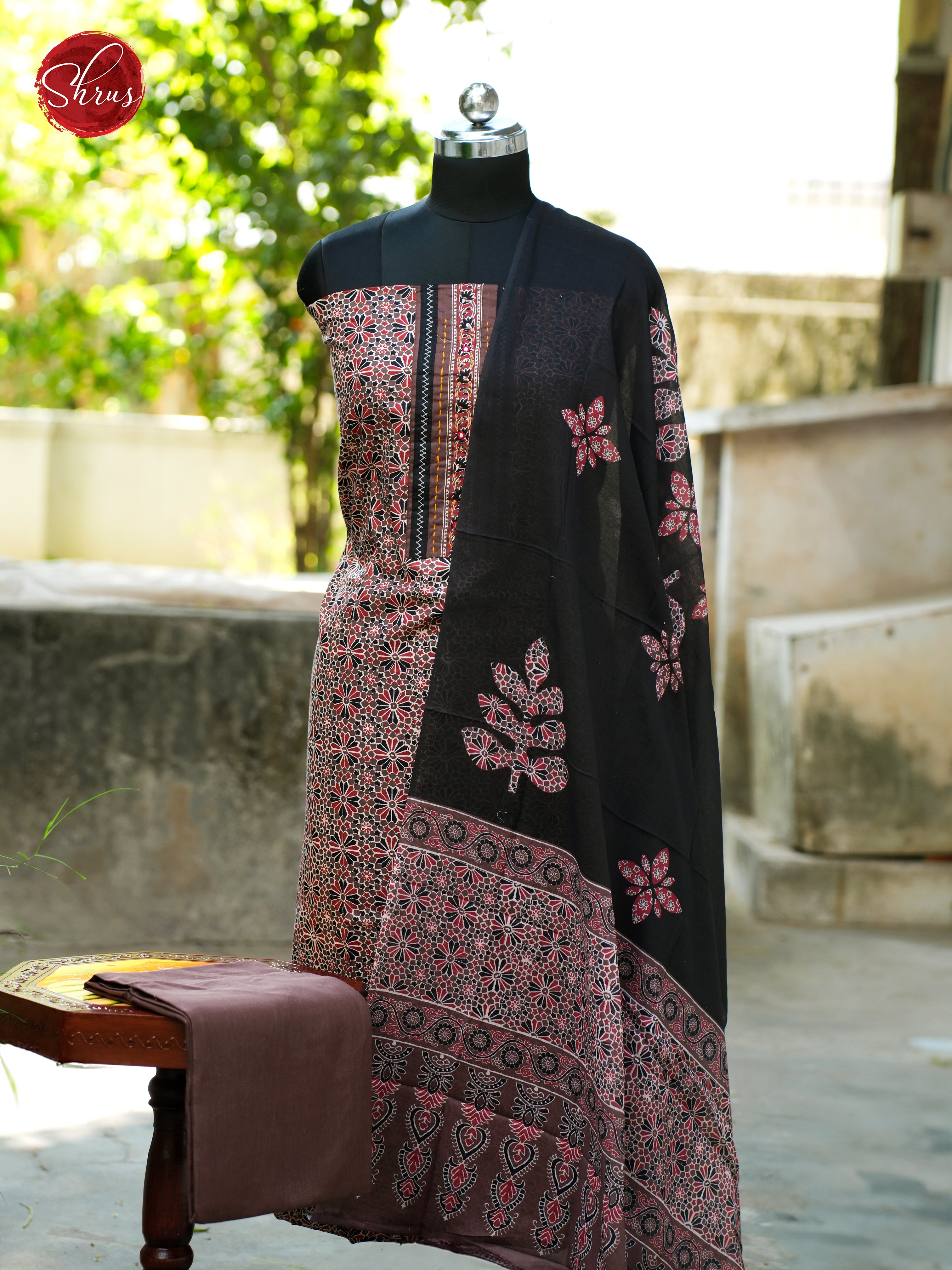 Black & Onion - Ajrakh Salwar - Shop on ShrusEternity.com