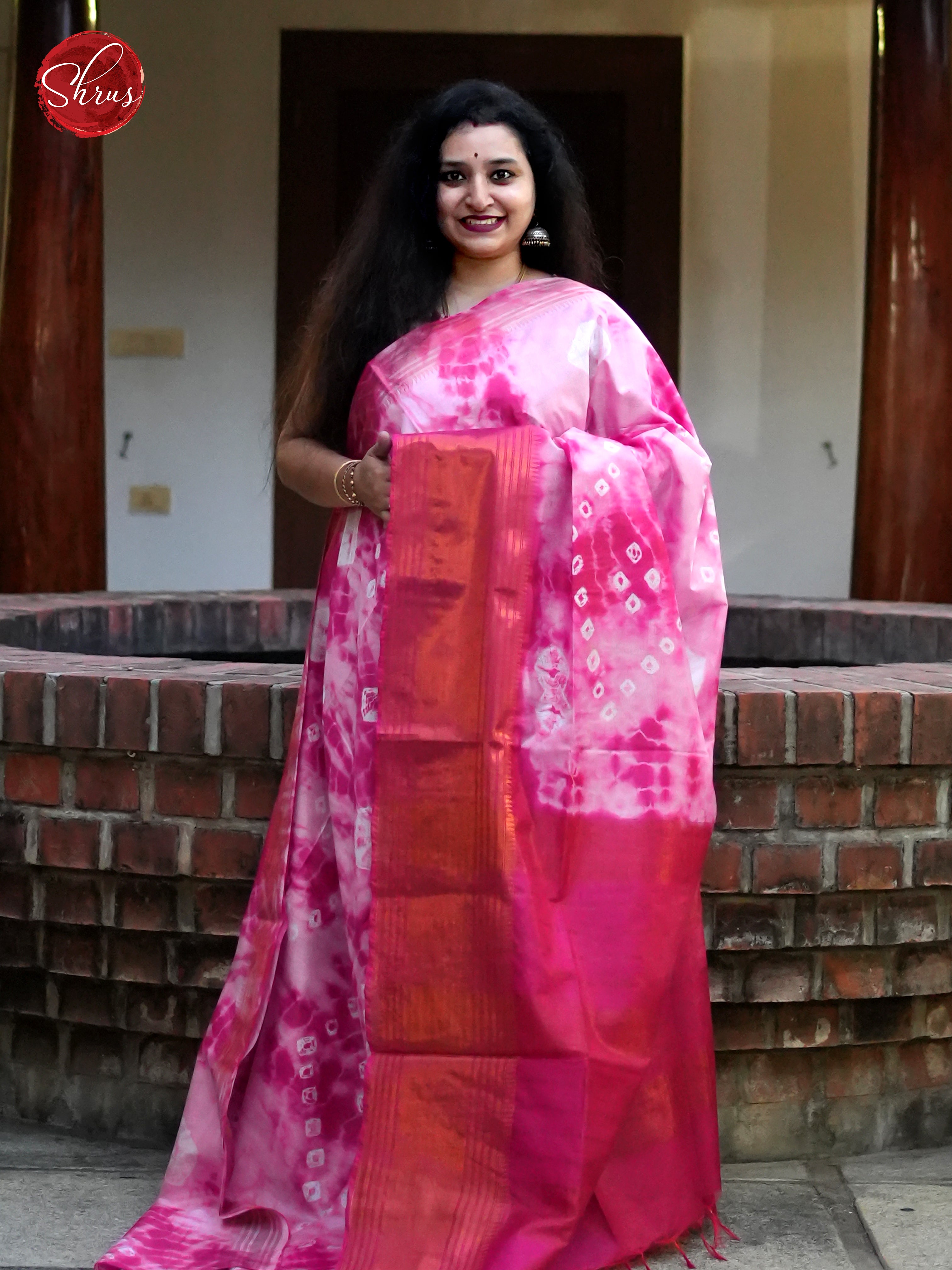 Cream & Pink - Shibori Saree - Shop on ShrusEternity.com