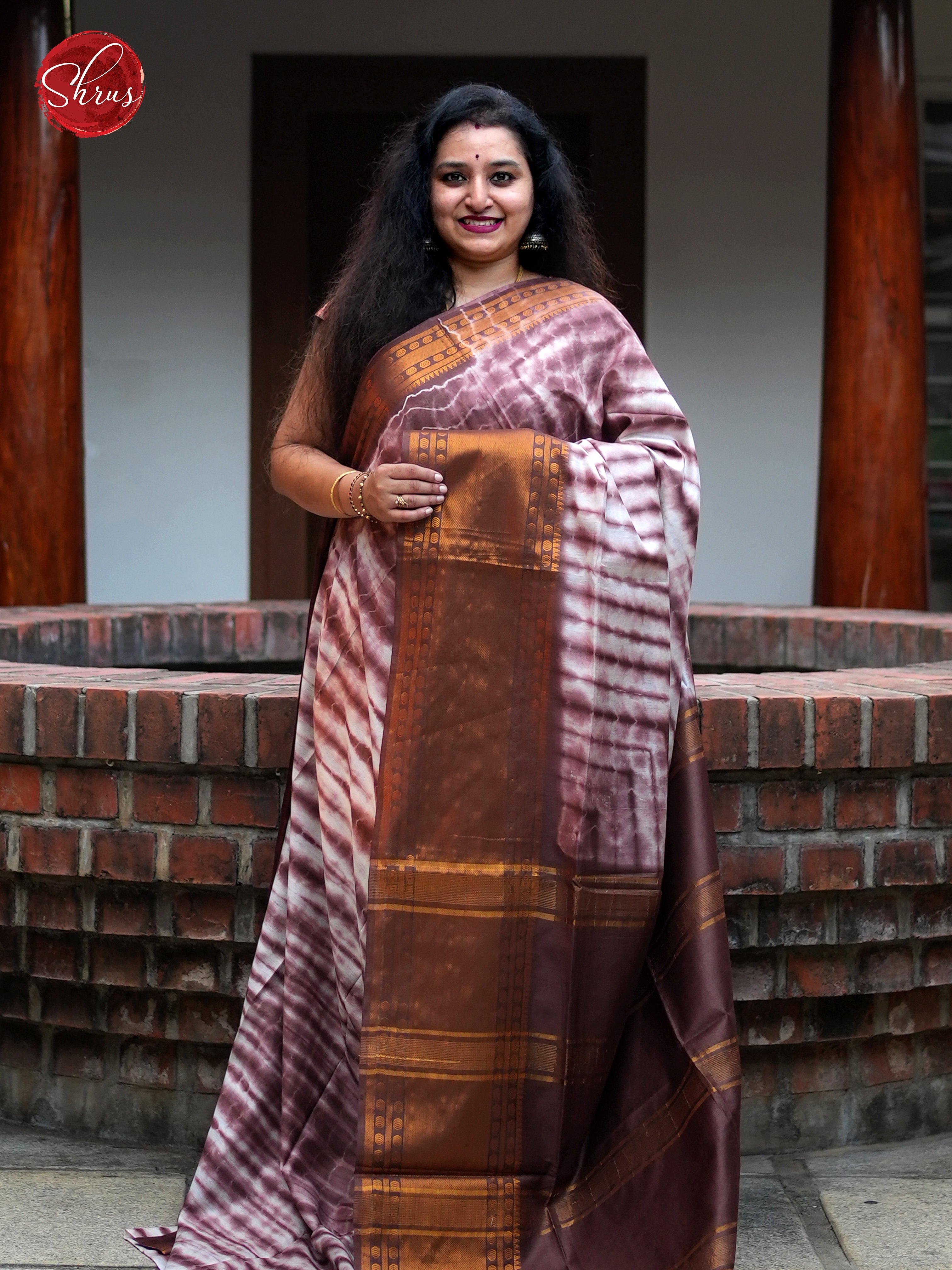 Dusty Brown & Cream - Shibori Saree - Shop on ShrusEternity.com