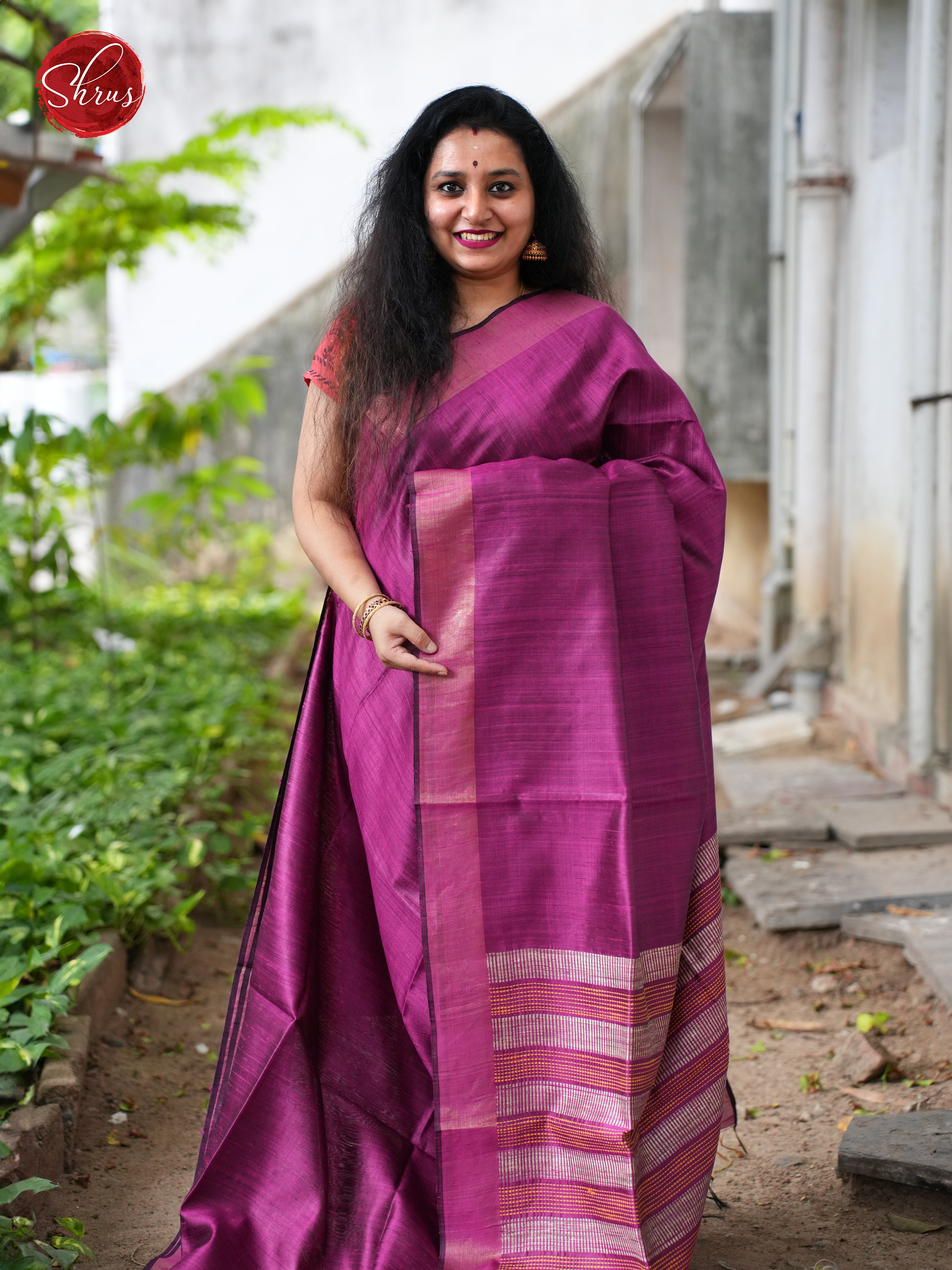 Majenta(Single Tone)- Tussar Saree - Shop on ShrusEternity.com