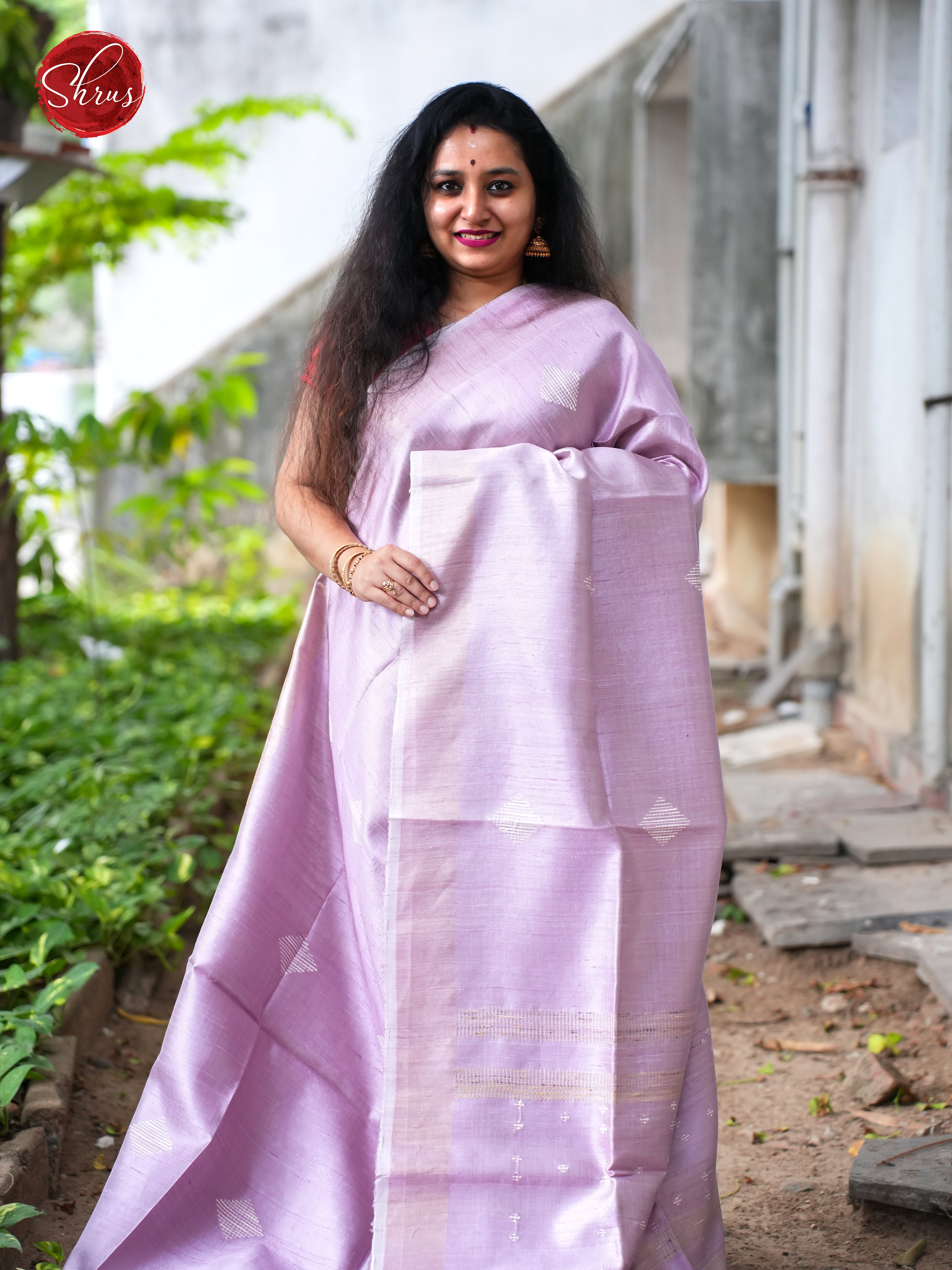 Lavender(Single Tone)- Raw Silk Saree - Shop on ShrusEternity.com