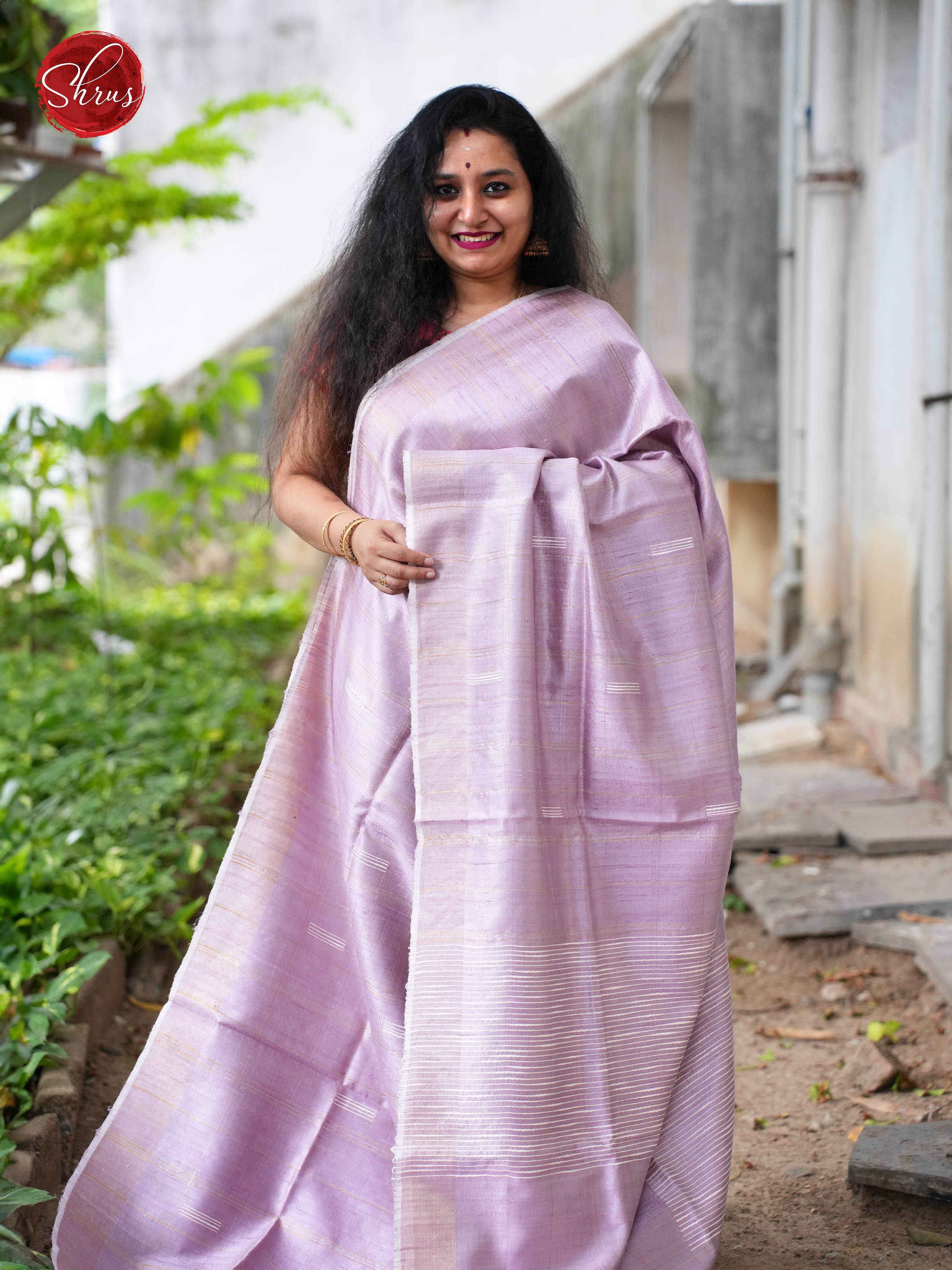 Lavender(Single Tone) - Raw Silk Saree - Shop on ShrusEternity.com