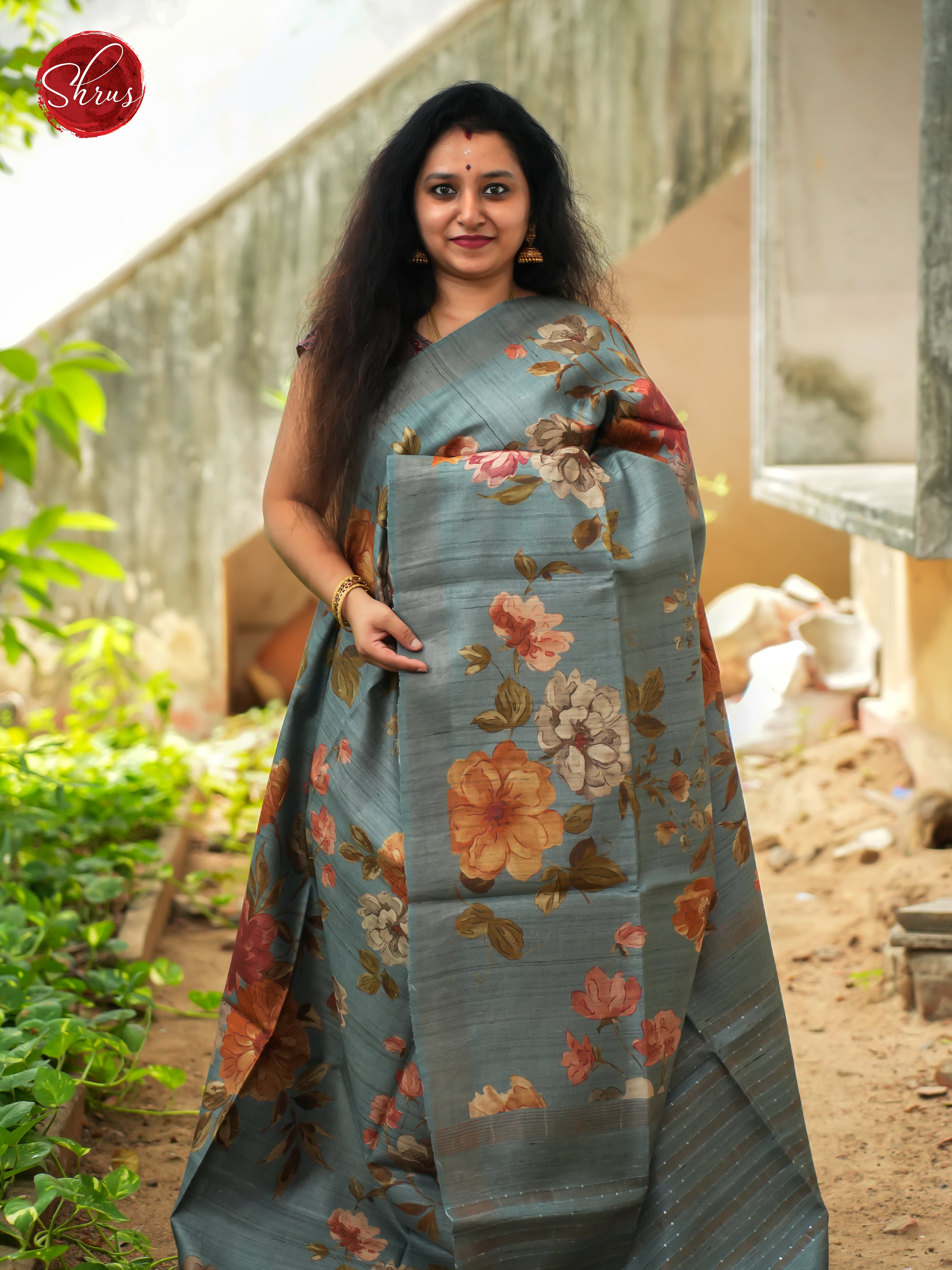 Grey(Single Tone) - Tussar Saree - Shop on ShrusEternity.com
