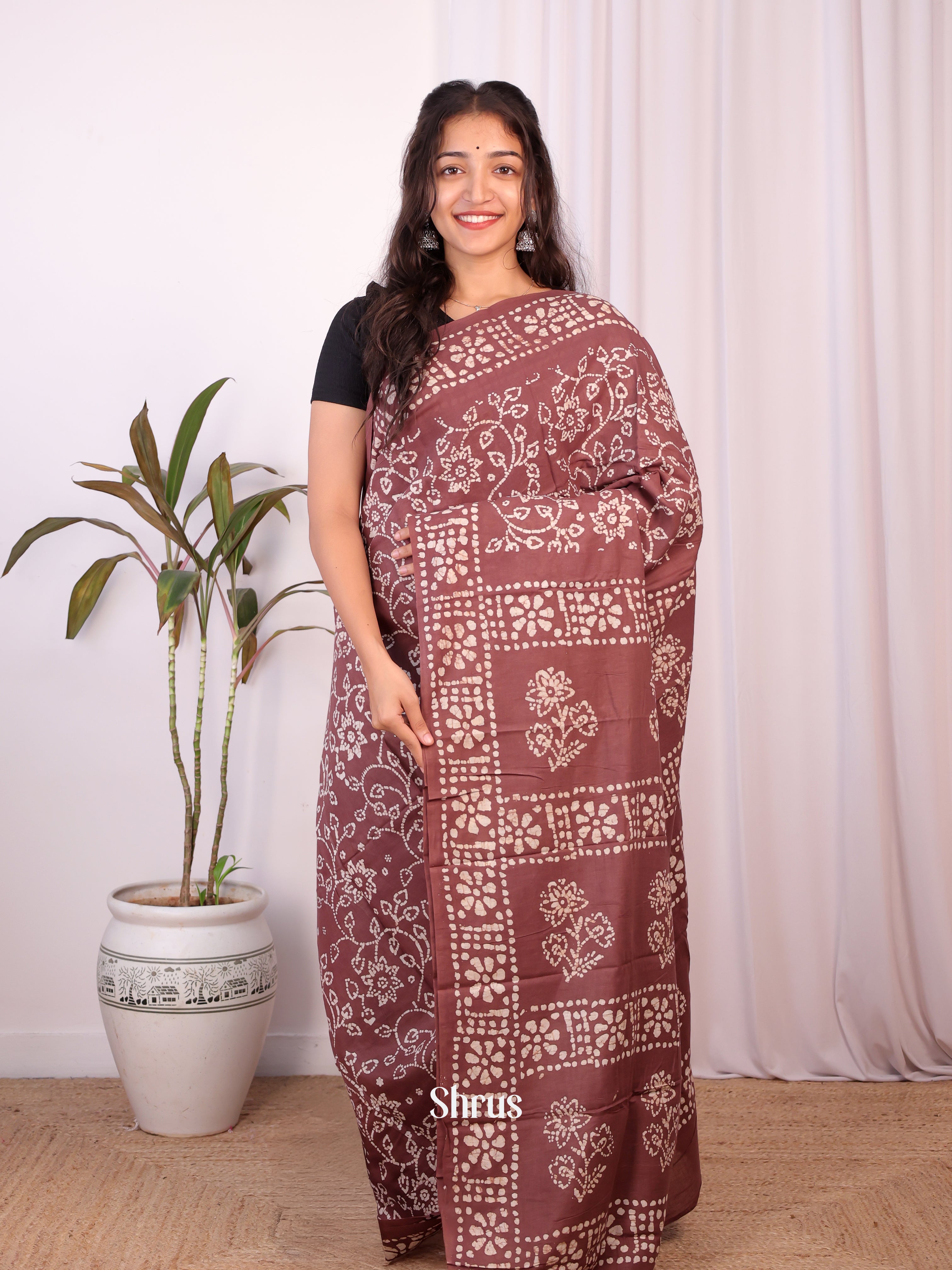 Brown-Cotton Saree - Shop on Shrus.com