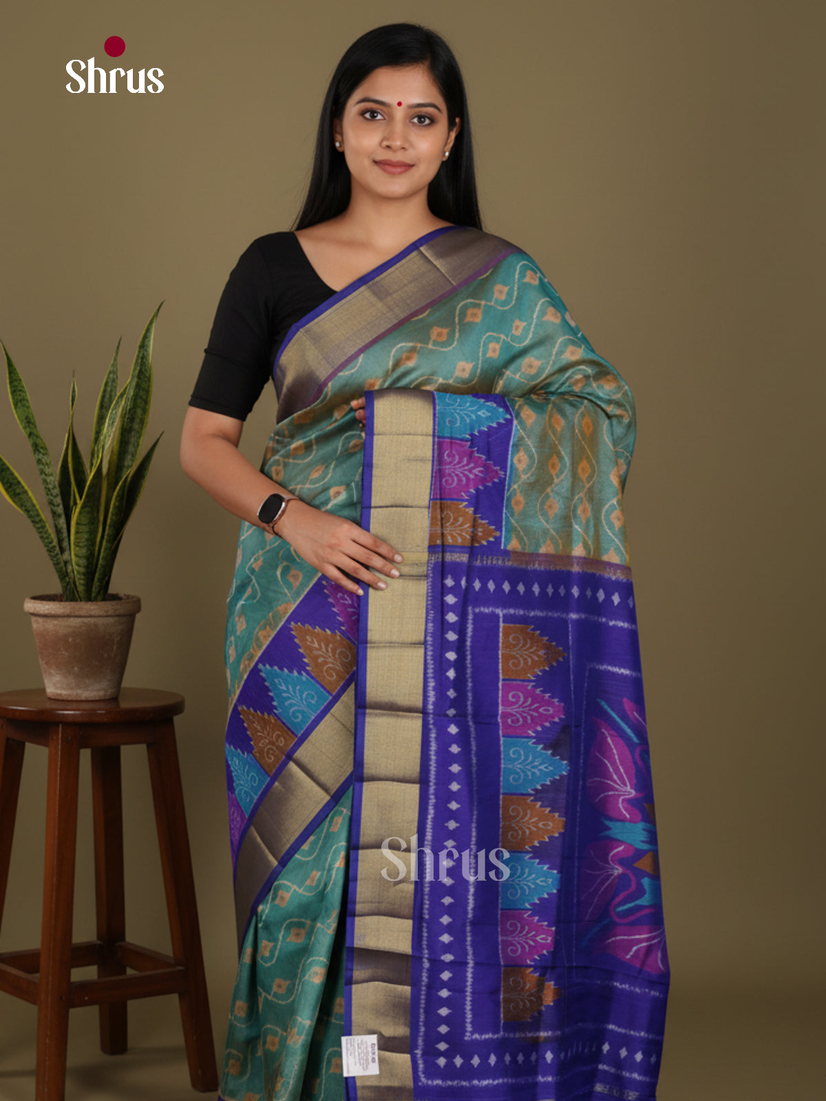 DLS01009 - Semi Patola Saree - Shop on Shrus.com
