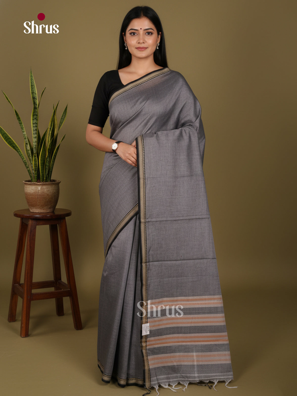 Grey- Narayanpet Cotton Saree - DLS05160