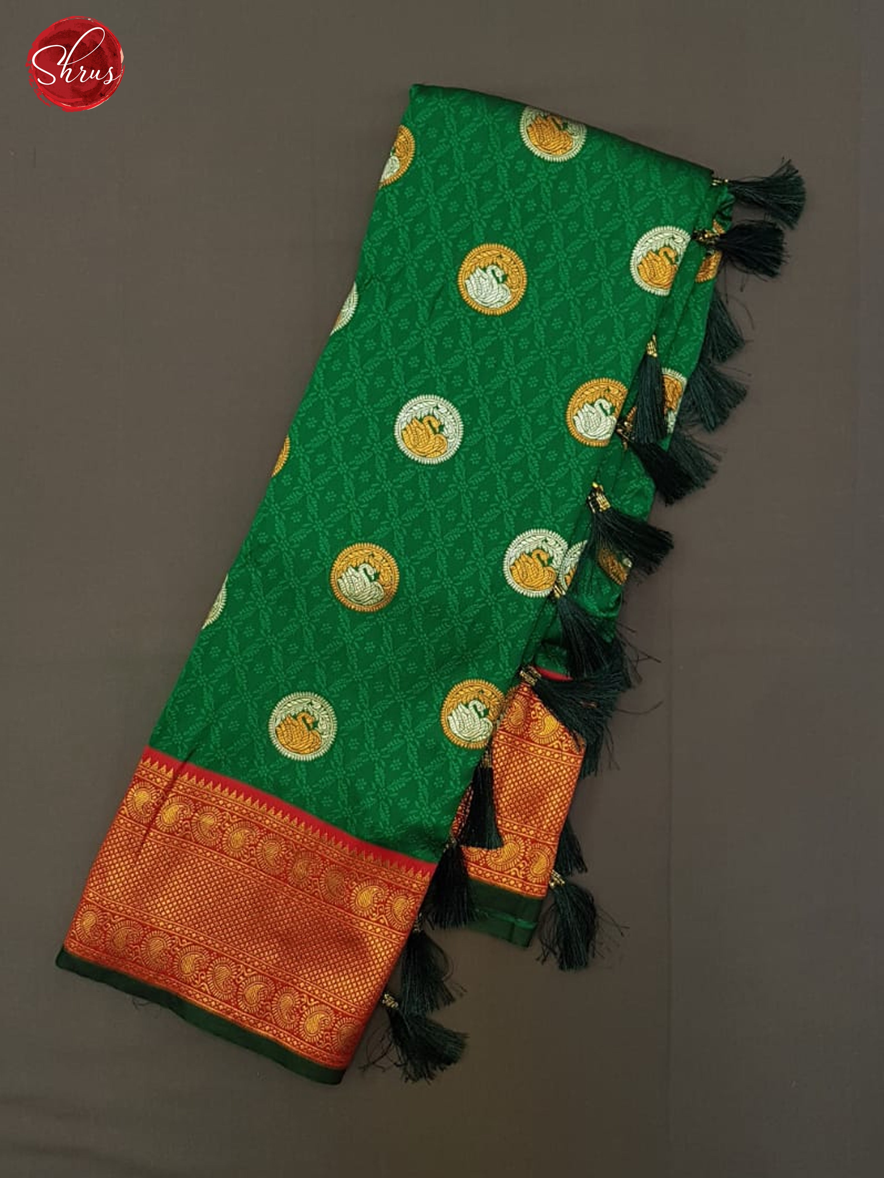 Green & Arakku Maroon - Semi Kanchipuram with Zari woven swan motifs , self jacquard on the body & Zari Border - Shop on ShrusEternity.com
