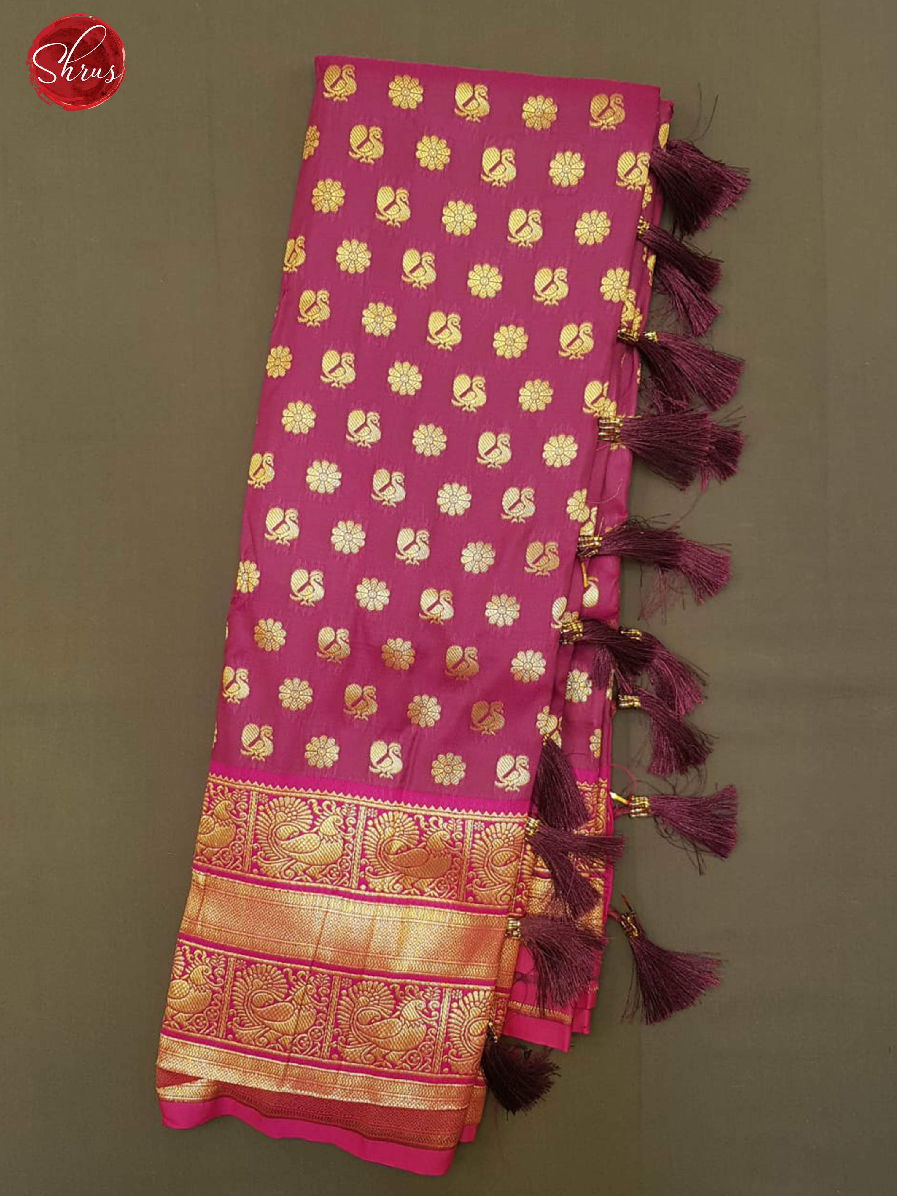 Pink(Single Tone)- Semi Kanchipuram with Zari woven floral , peacock buttas on the body & Zari Border - Shop on ShrusEternity.com