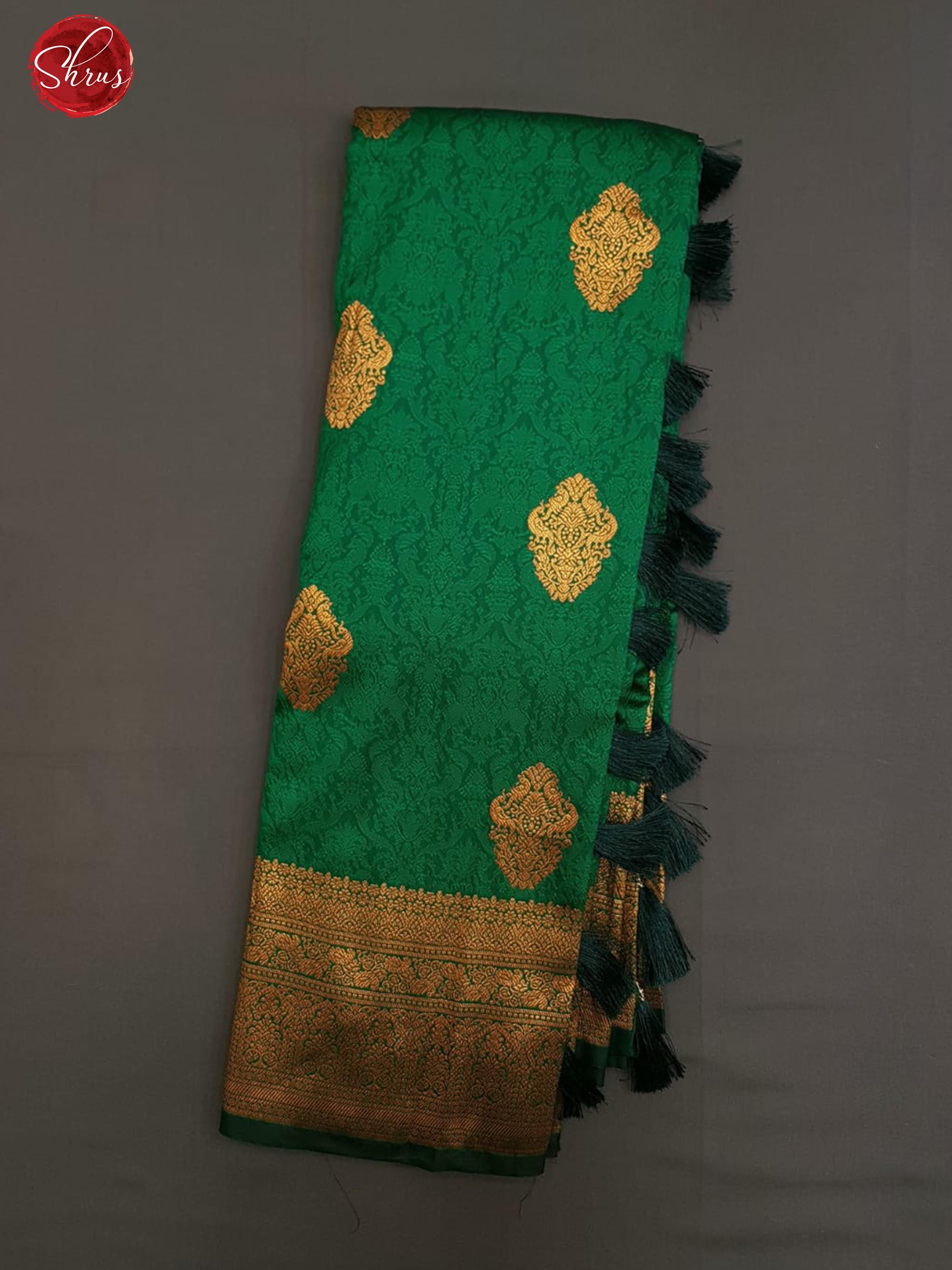 Green(Single tone)- Semi Kanchipuram with Zari woven floral motifs on the body & Contrast Zari Border - Shop on ShrusEternity.com