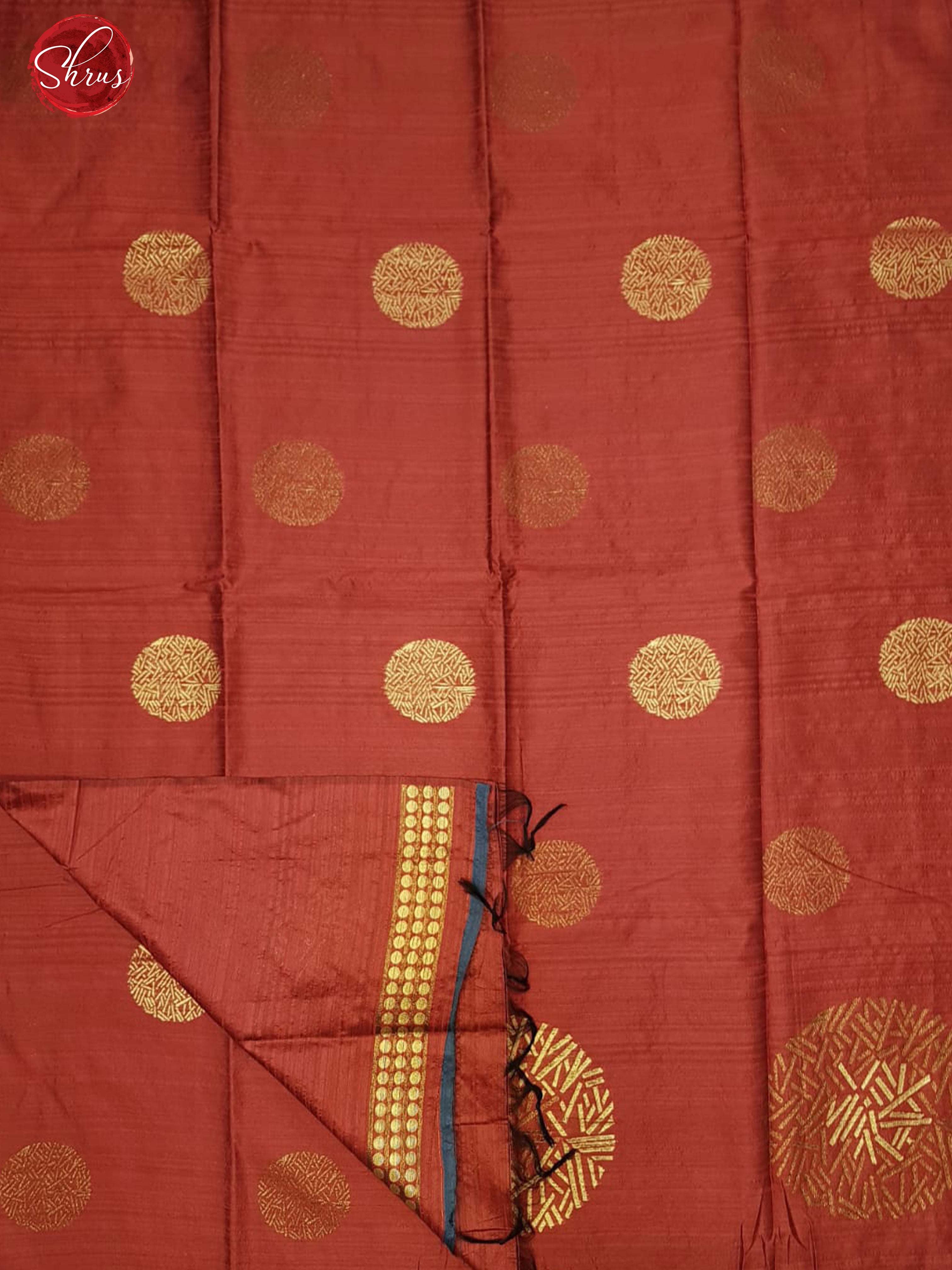 Reddish Pink(Single Tone)- Borderless Semi Raw Silk with zari floral motifs on the body - Shop on ShrusEternity.com