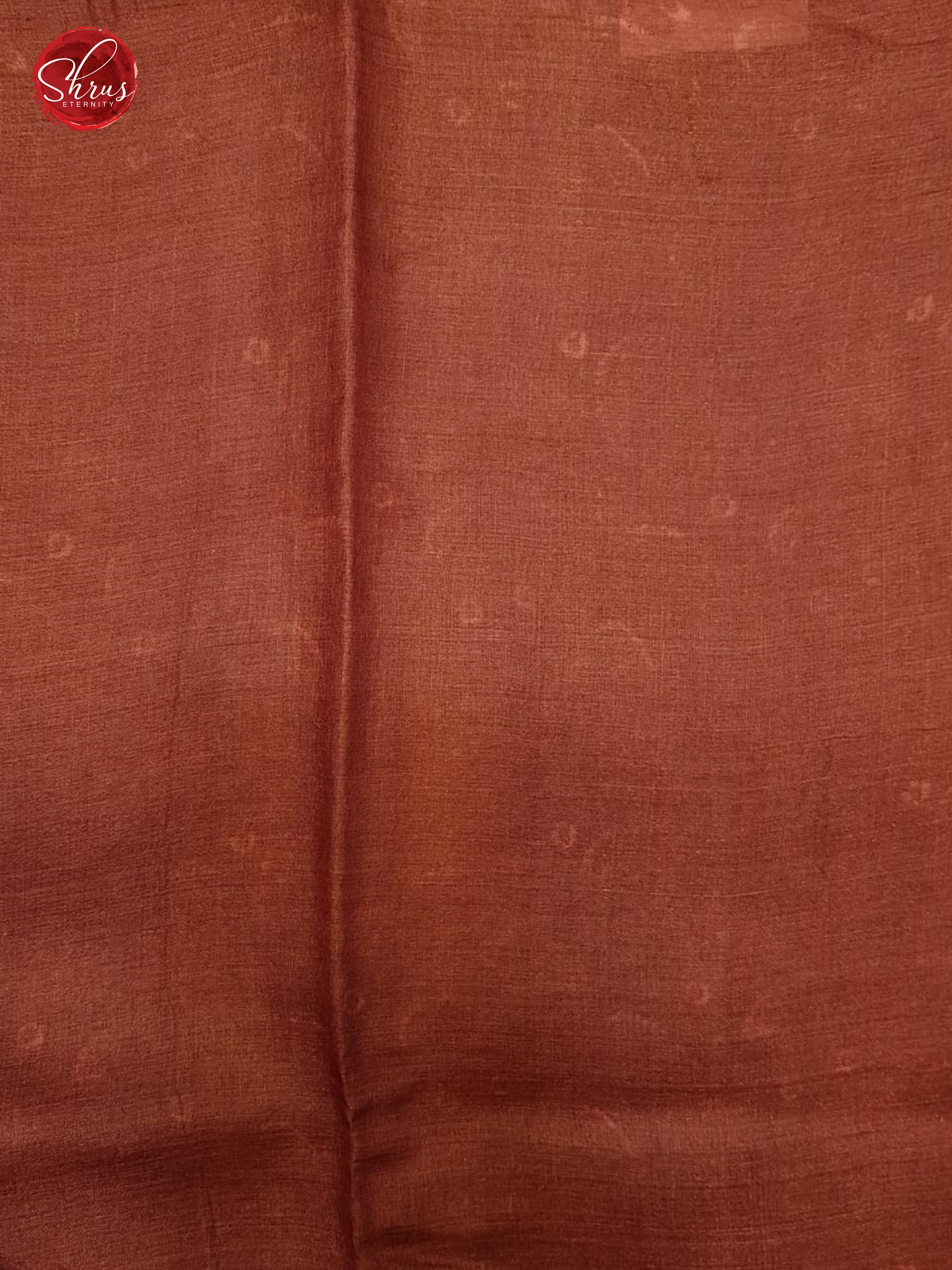 Dark Grey & Red - Borderless Tussar with floral print , zari motifs on the body - Shop on ShrusEternity.com