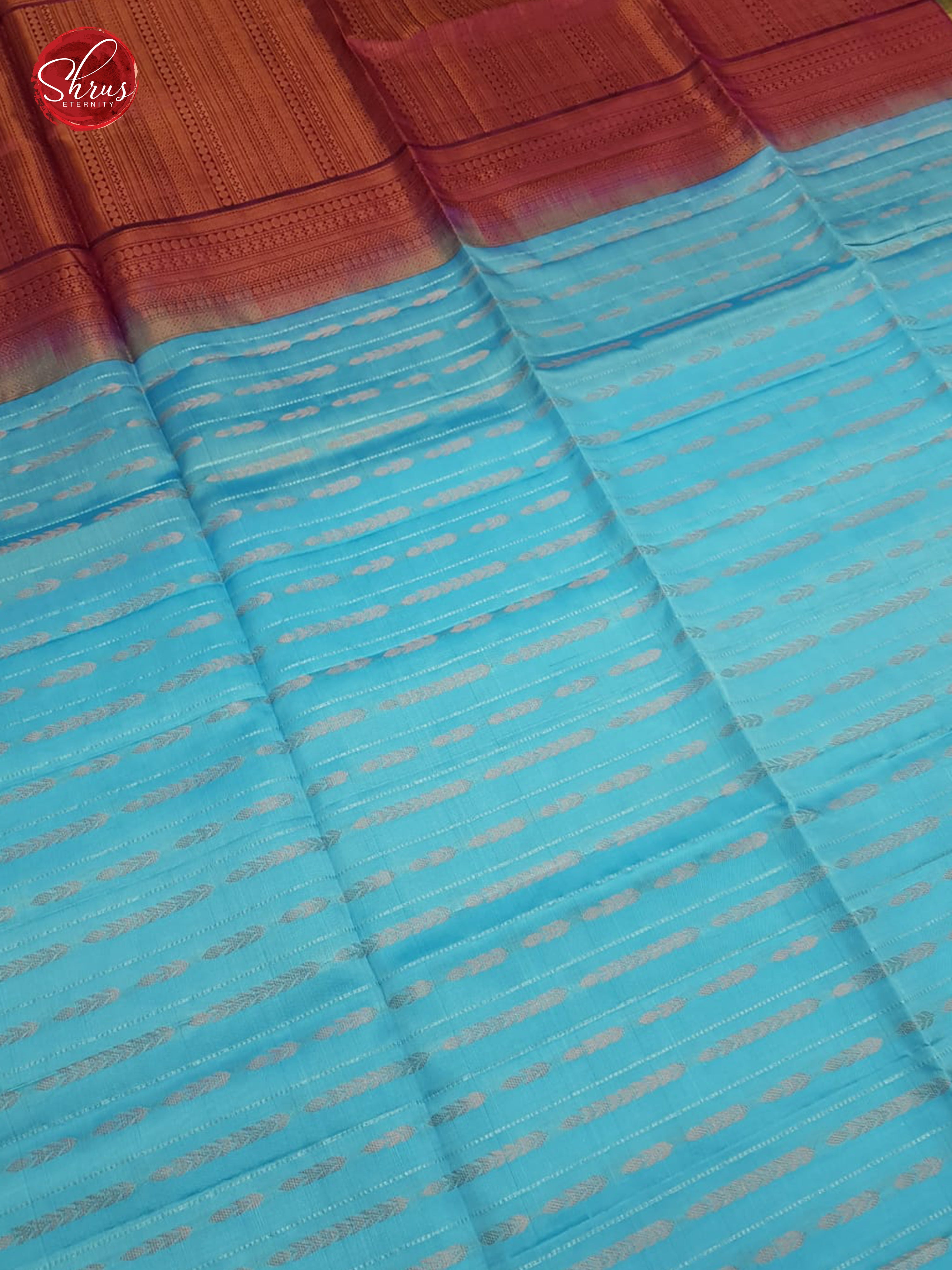 Blue & Majenta Pink - Borderless Silk (half-Pure) with Zari woven stripes on the body - Shop on ShrusEternity.com