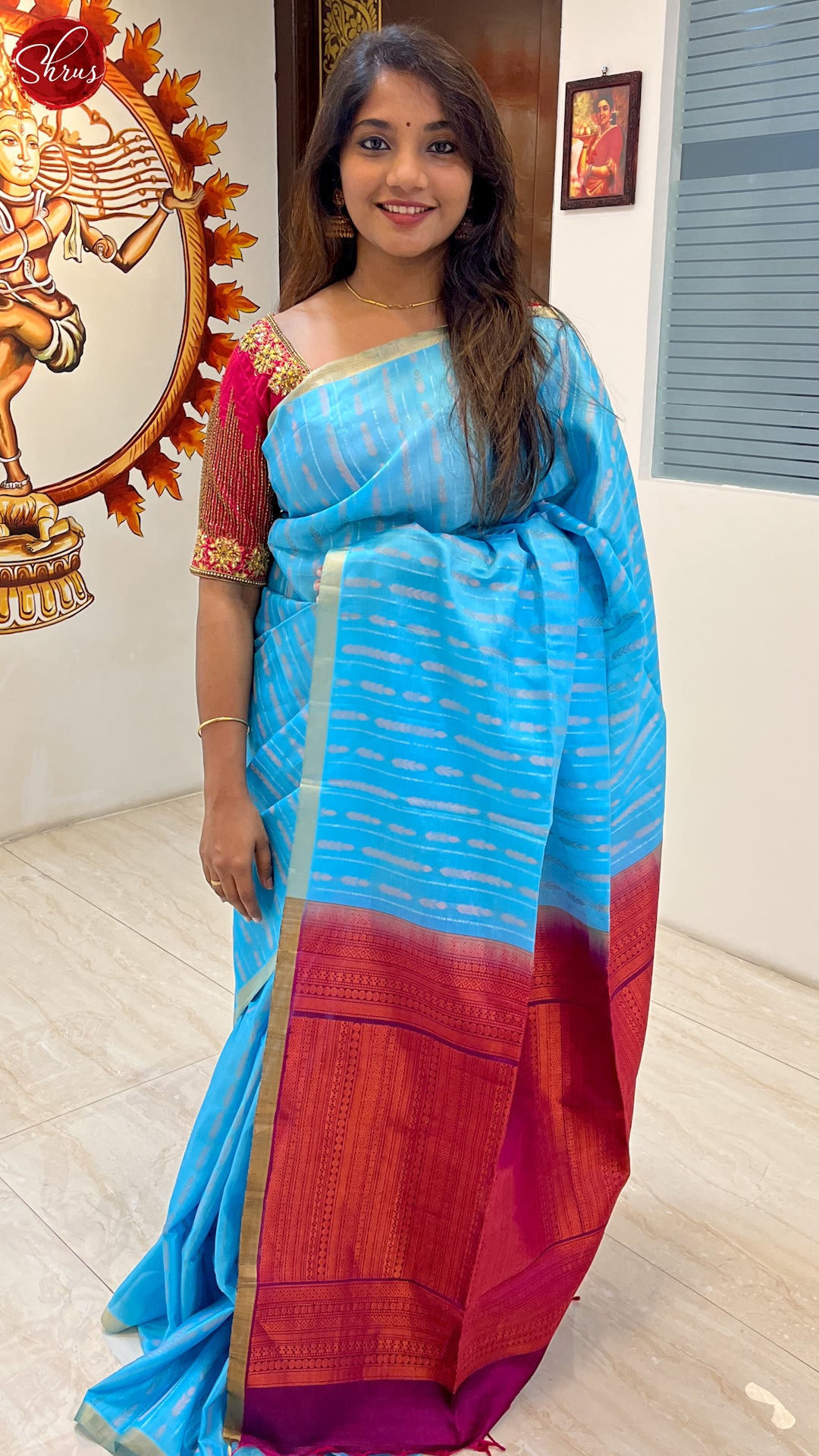 Blue & Majenta Pink - Borderless Silk (half-Pure) with Zari woven stripes on the body - Shop on ShrusEternity.com