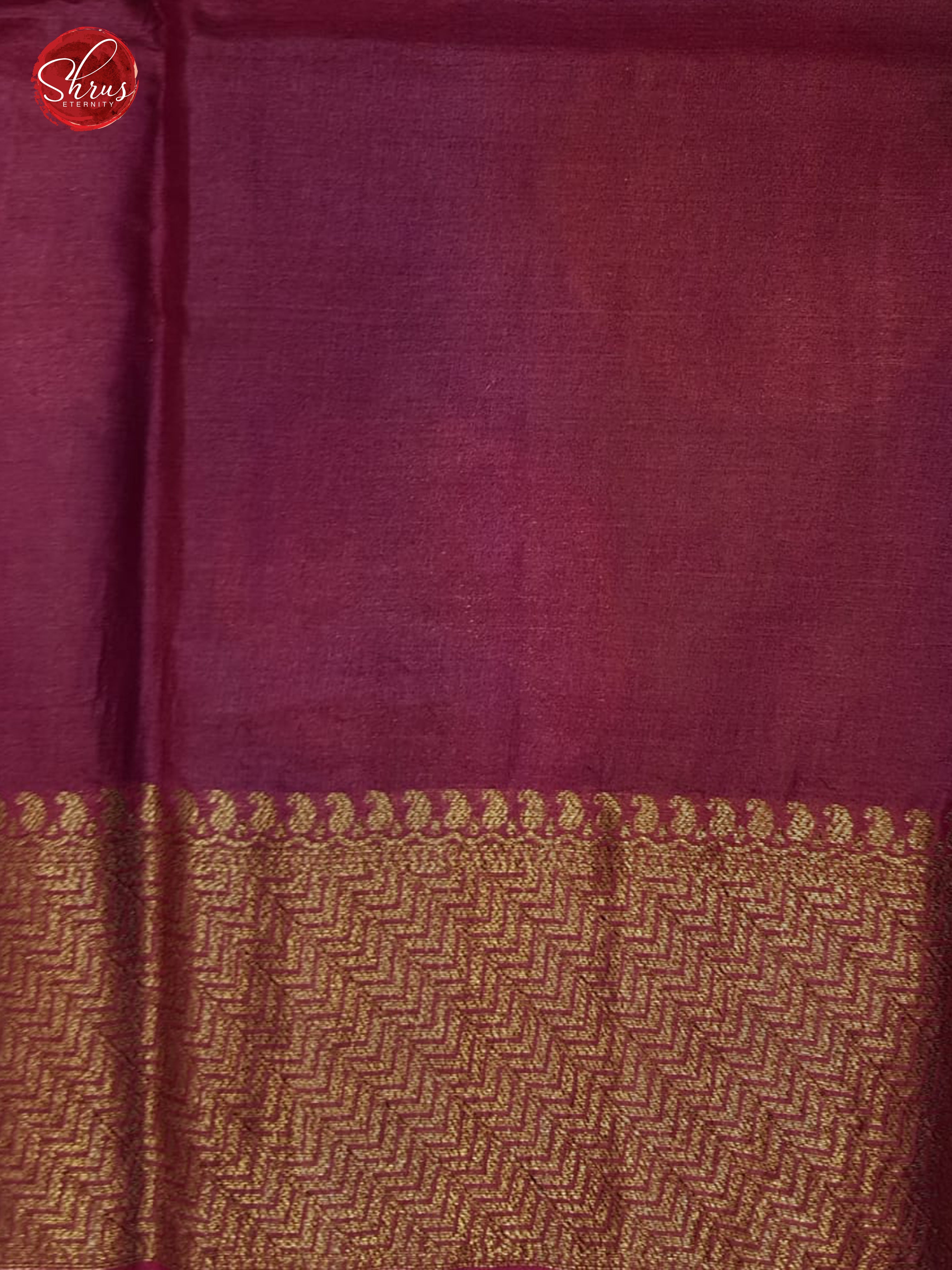 Green & Pink- Tussar with zari woven floral chakra motifs on the body & Zari Border - Shop on ShrusEternity.com