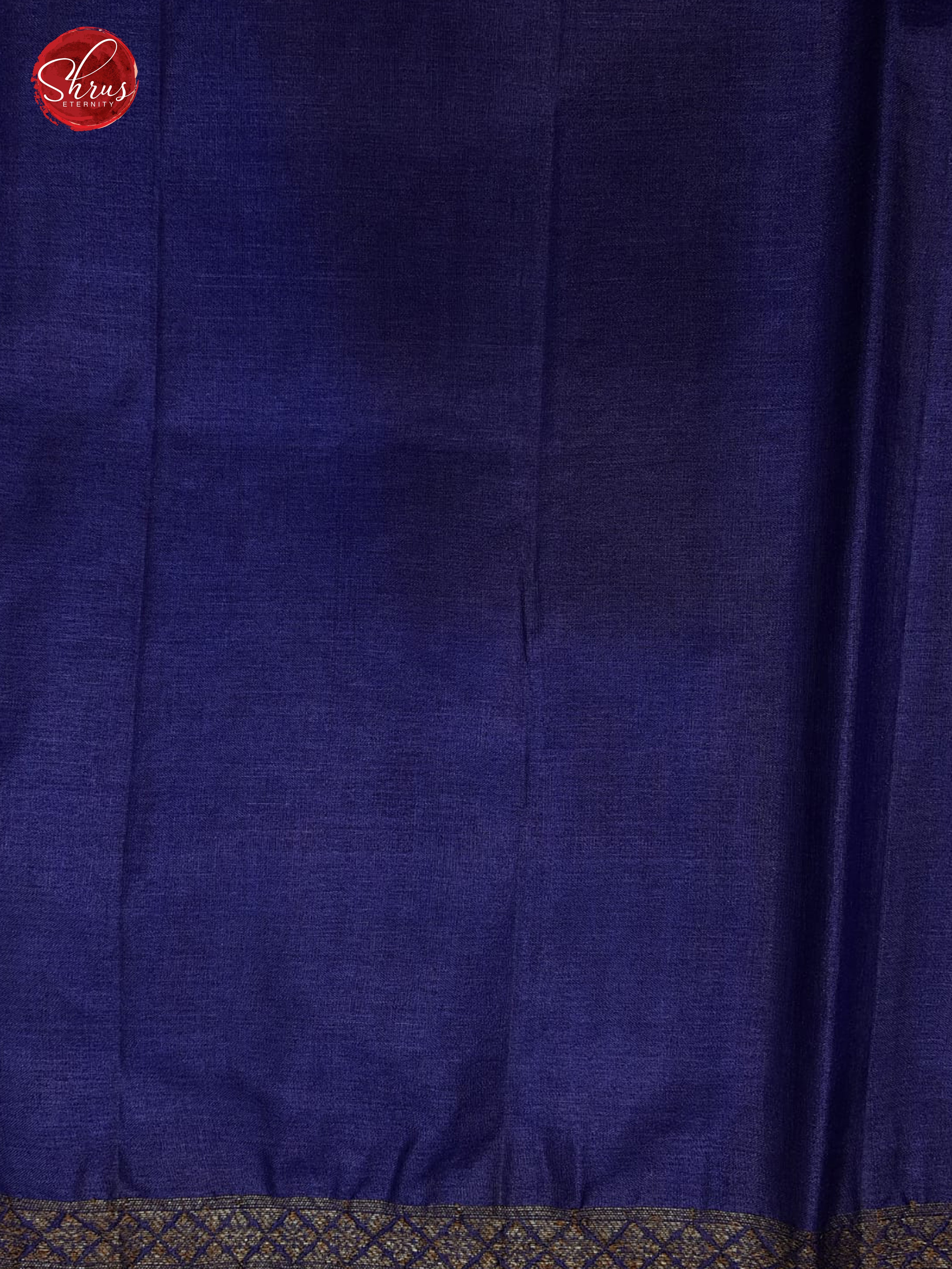Green & Blue - Borderless Tussar with zari woven floral motifs on the body - Shop on ShrusEternity.com