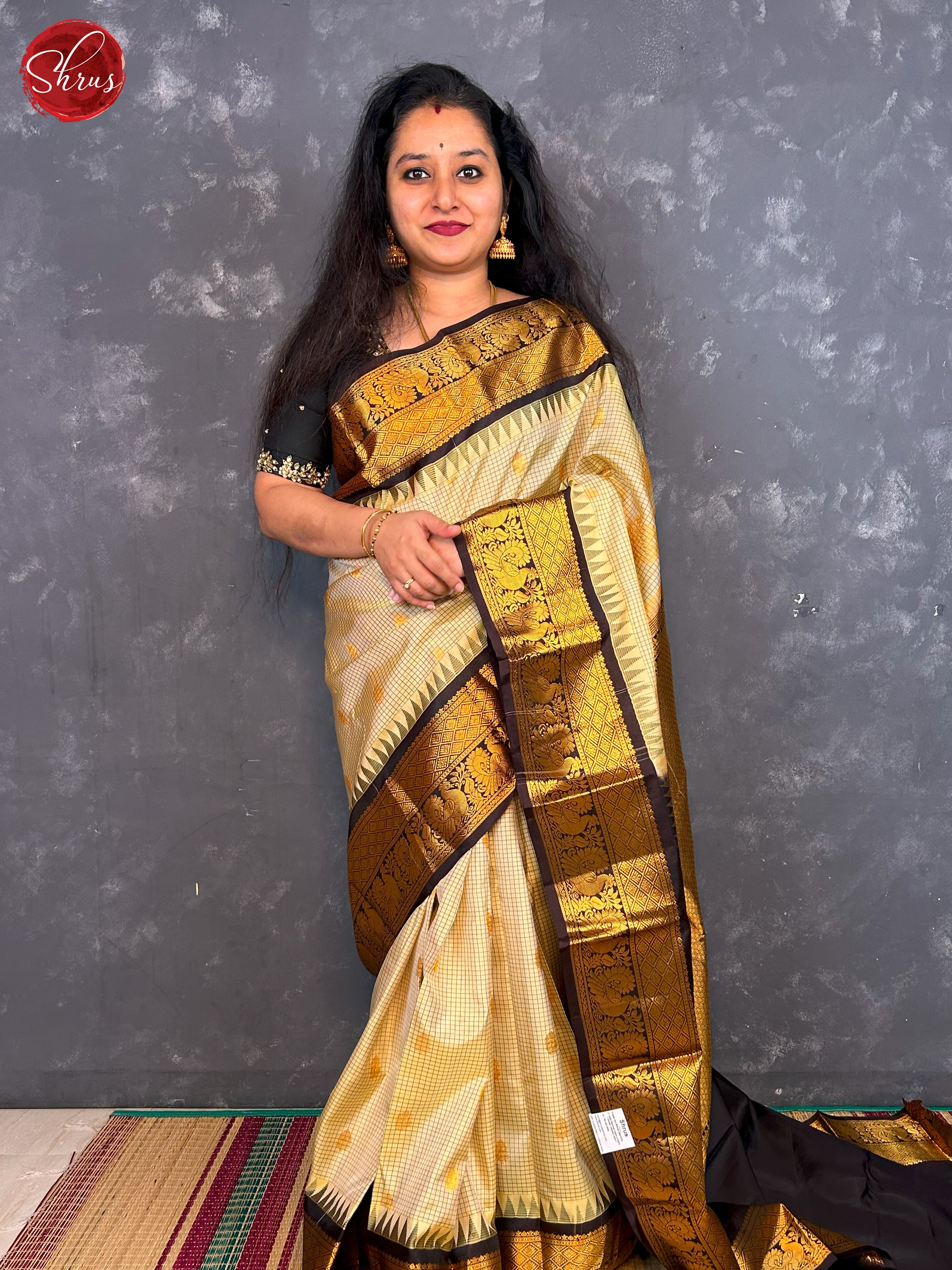 Beige And Brown-Gadwal Silk saree - Shop on ShrusEternity.com