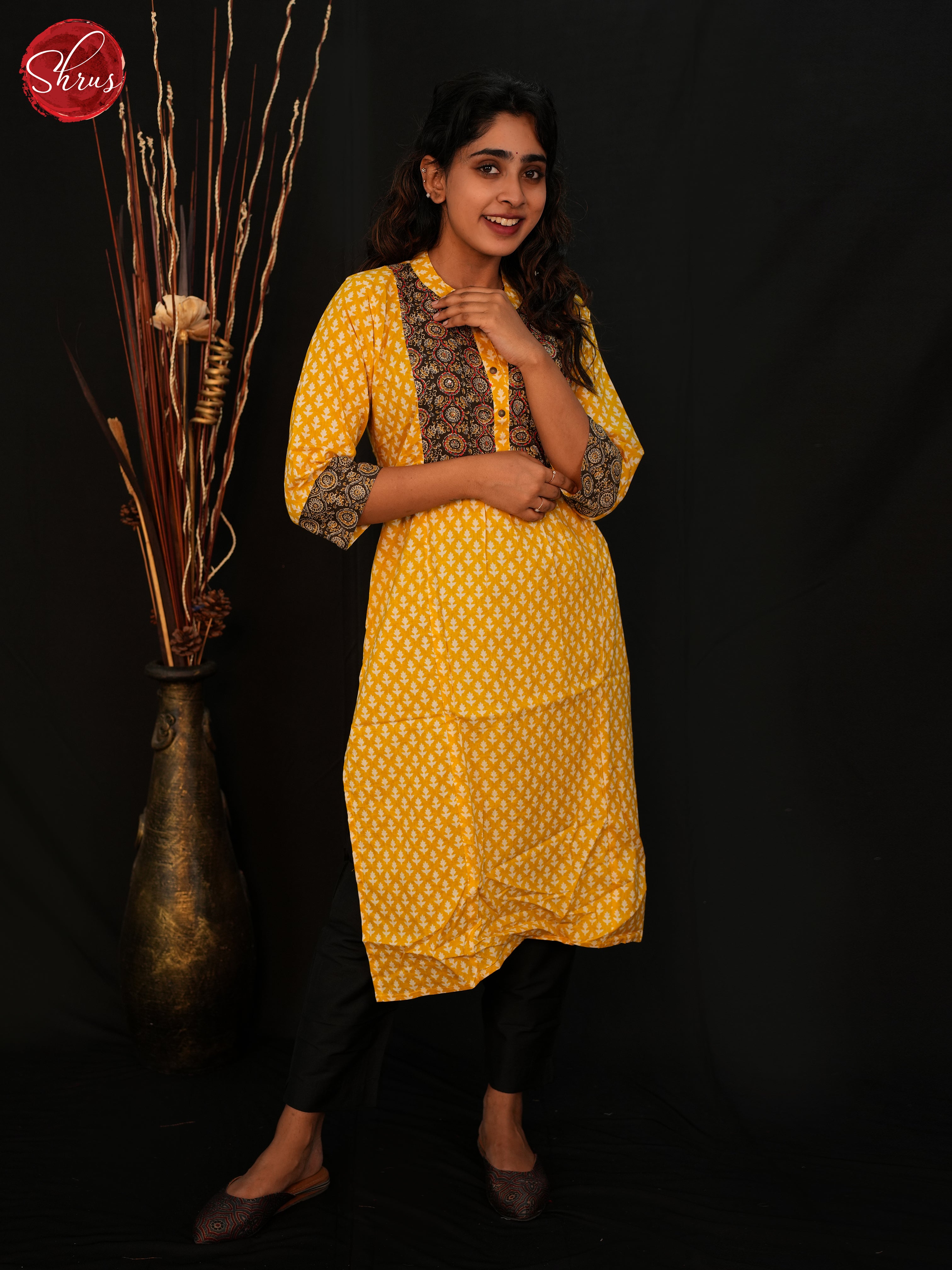 Yellow & Black - Readymade Cotton Straight Kurti with floral print - Shop on ShrusEternity.com
