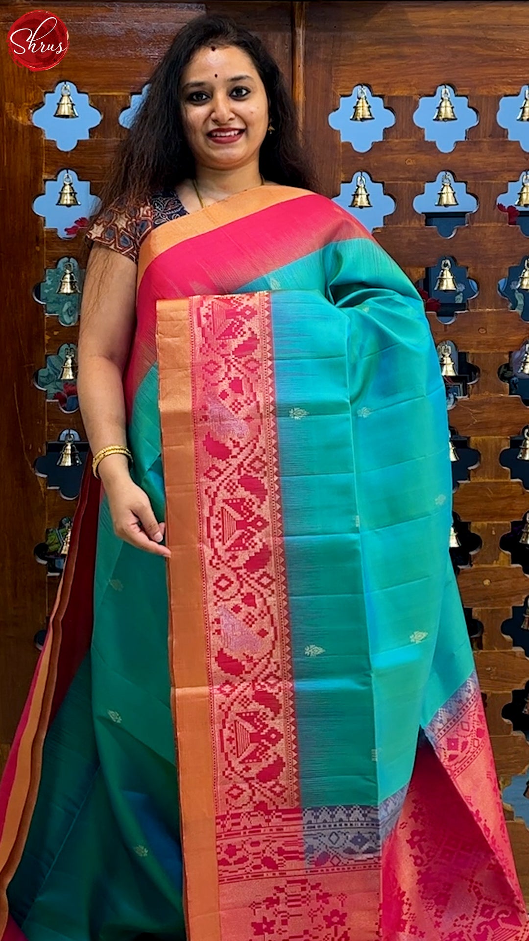 Green & Pink -Soft Silk with zari buttas on the body & zari Border - Shop on ShrusEternity.com