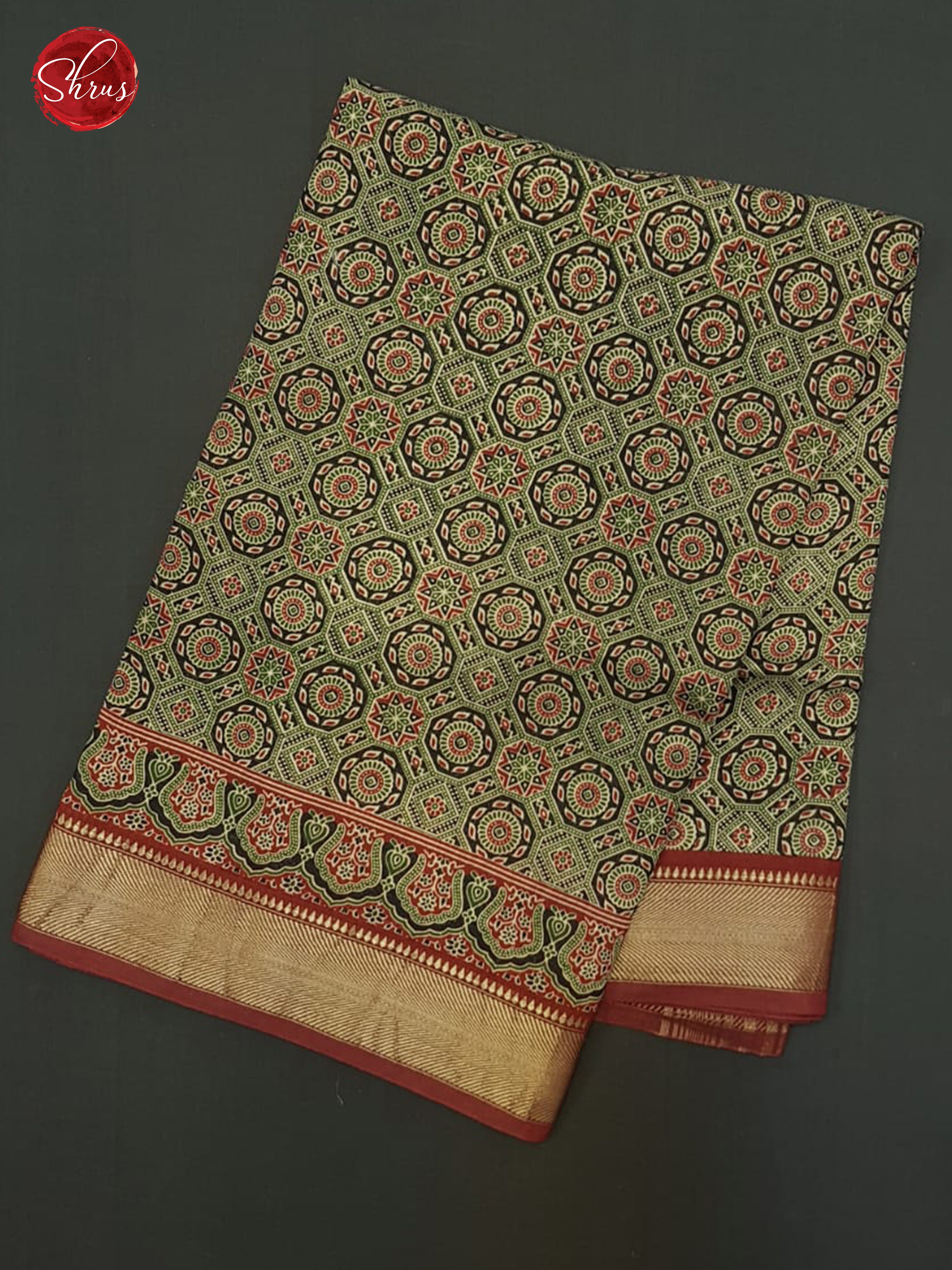 BES31489 - Semi Crepe Saree - Shop on ShrusEternity.com