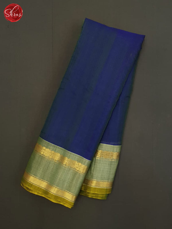 Pear Green Pure Gadwal Silk Saree with Zari woven Blue Border and Pall –  PattuChela