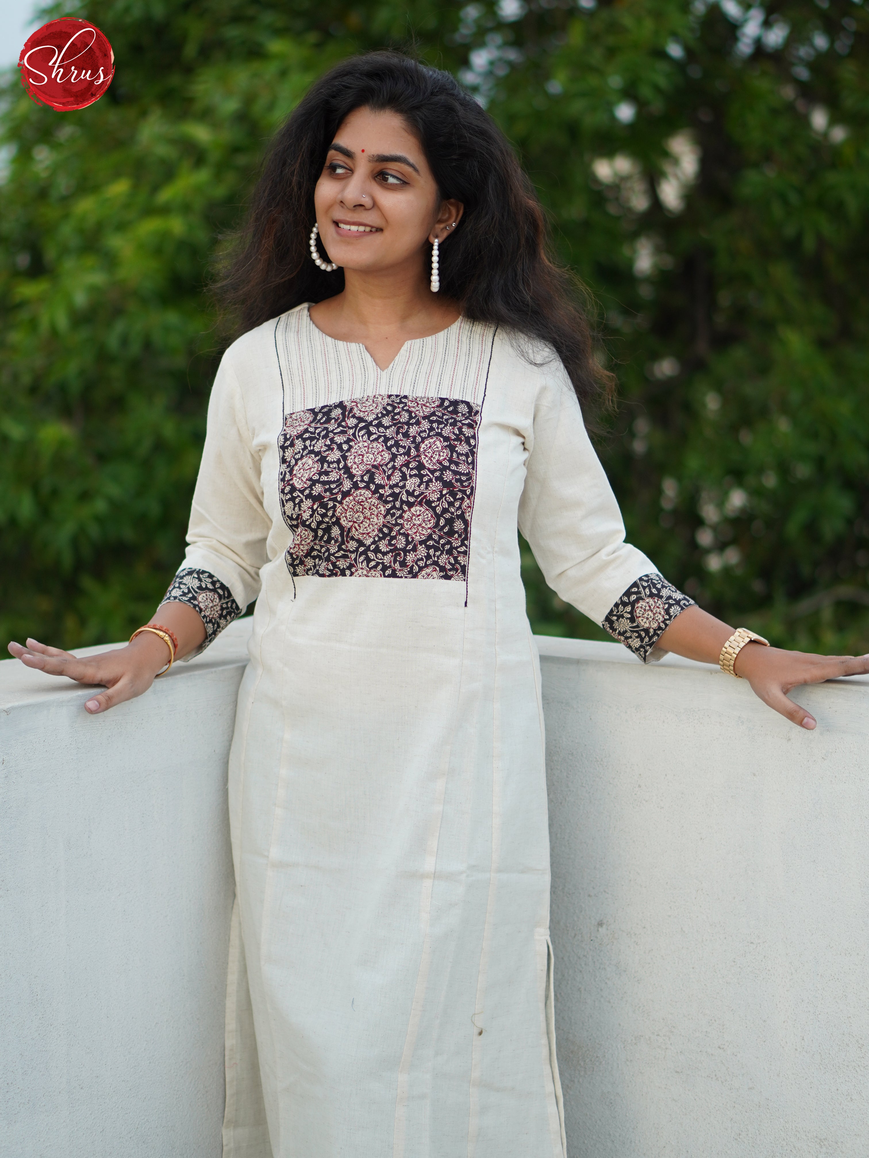 BGS19119 - Readymade kurti - Shop on ShrusEternity.com