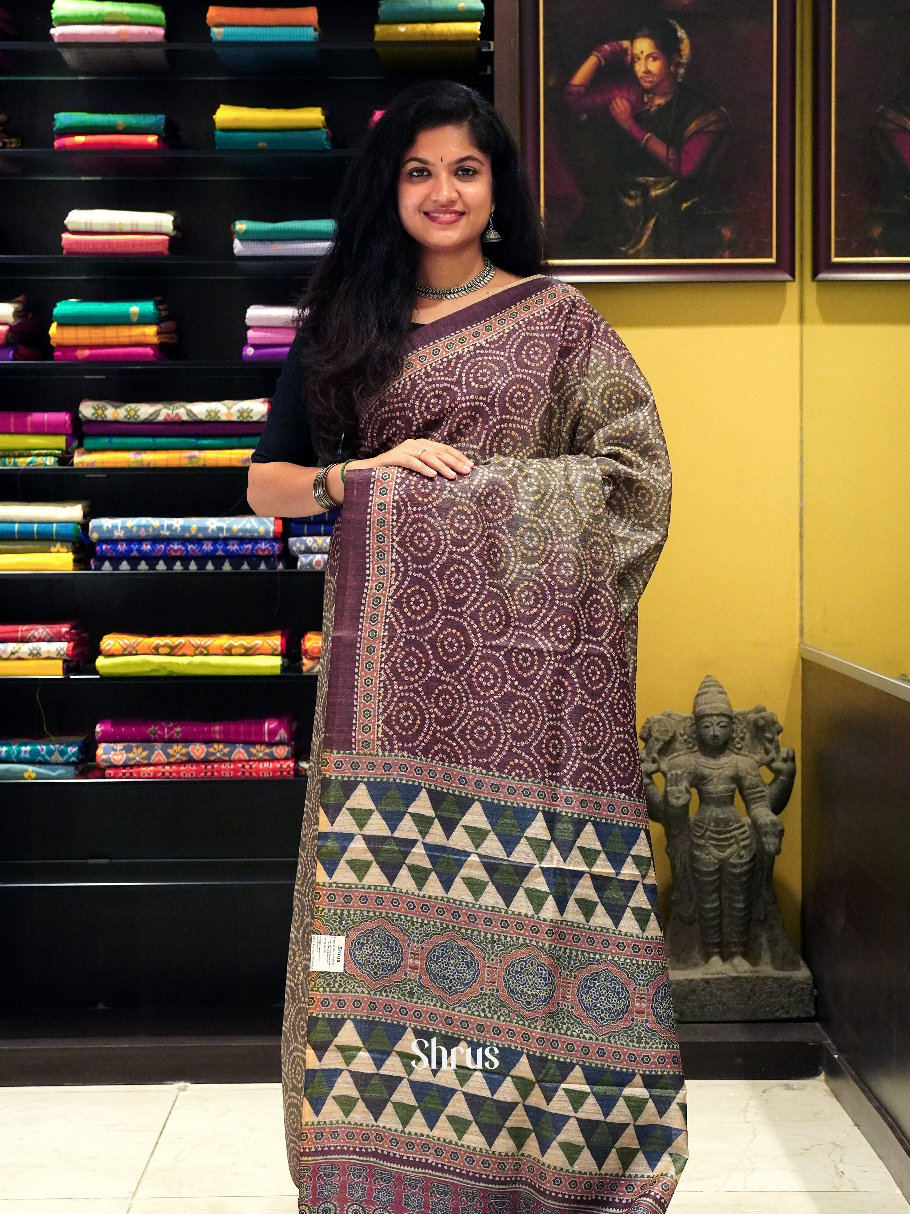 Grey & Maroon  - Semi gicha Saree