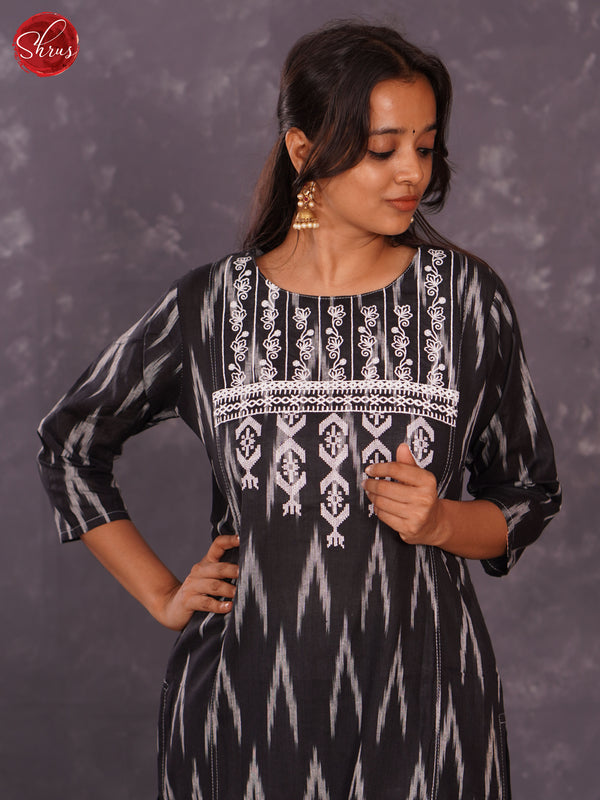 Buy Pochampally Ikat Weave Cotton Long Kurti Online at iTokricom  iTokri  आईटकर