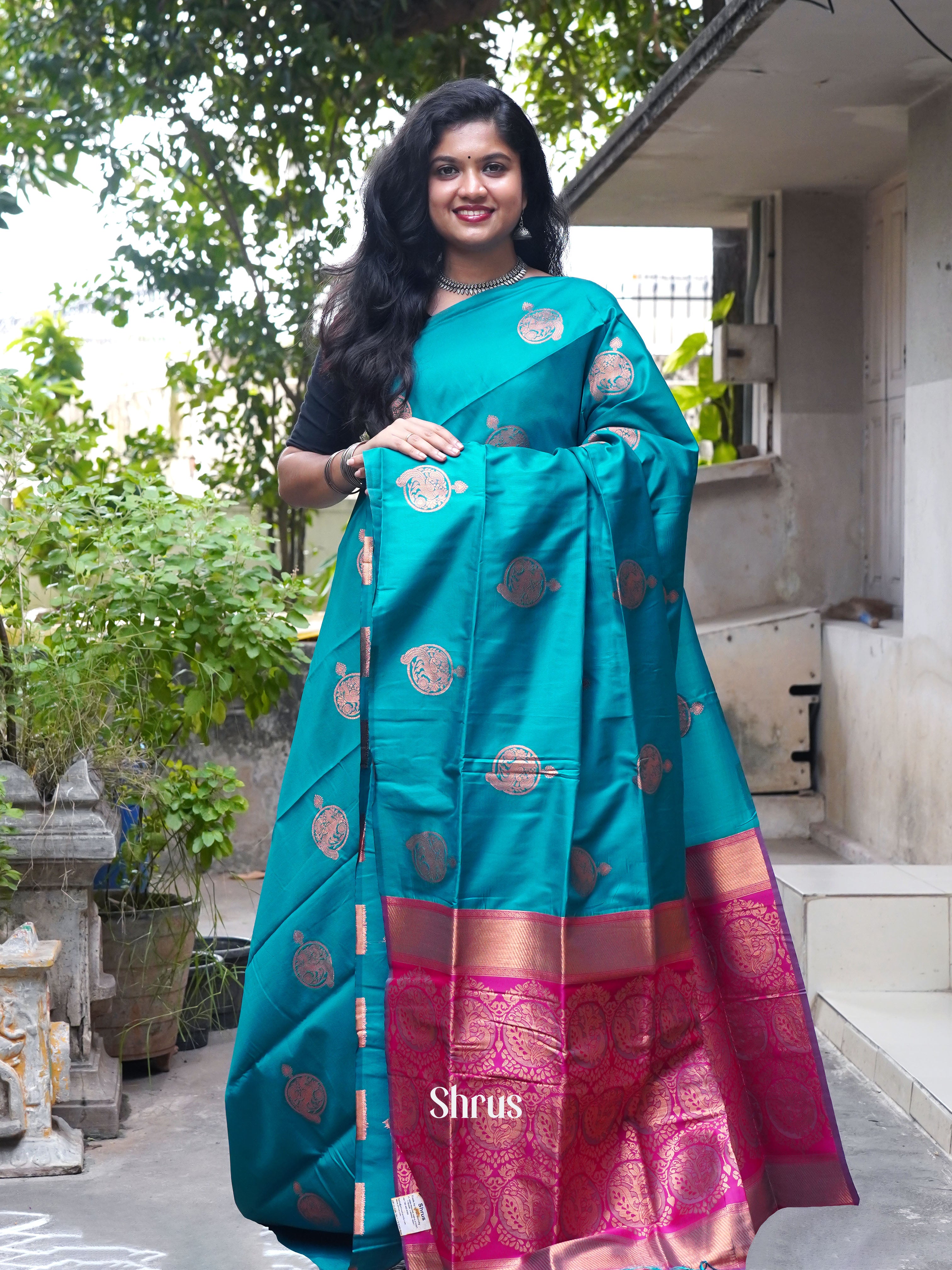 Green  & Purple- Semi Soft Silk Saree