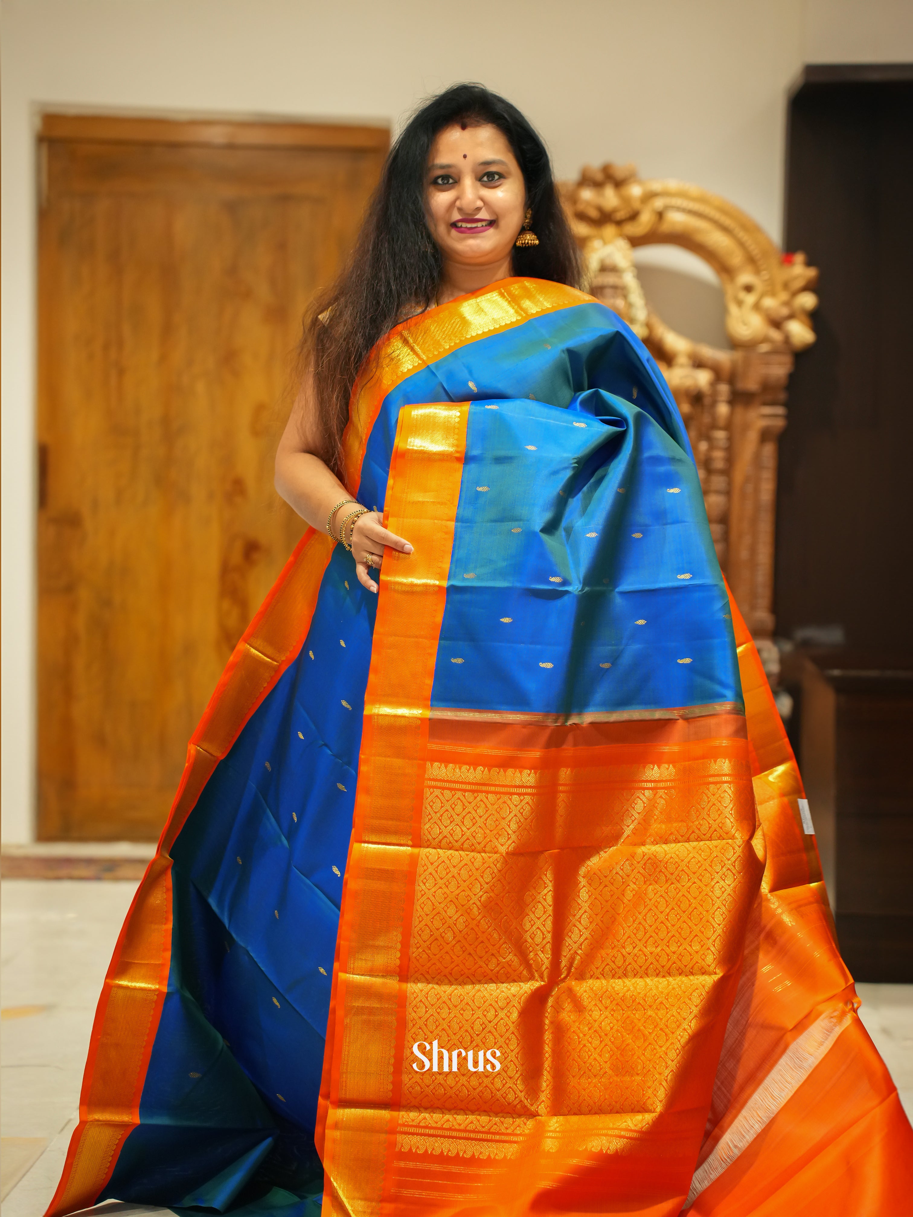 Blue And Orange- Korvai Kanchipuram Silk saree