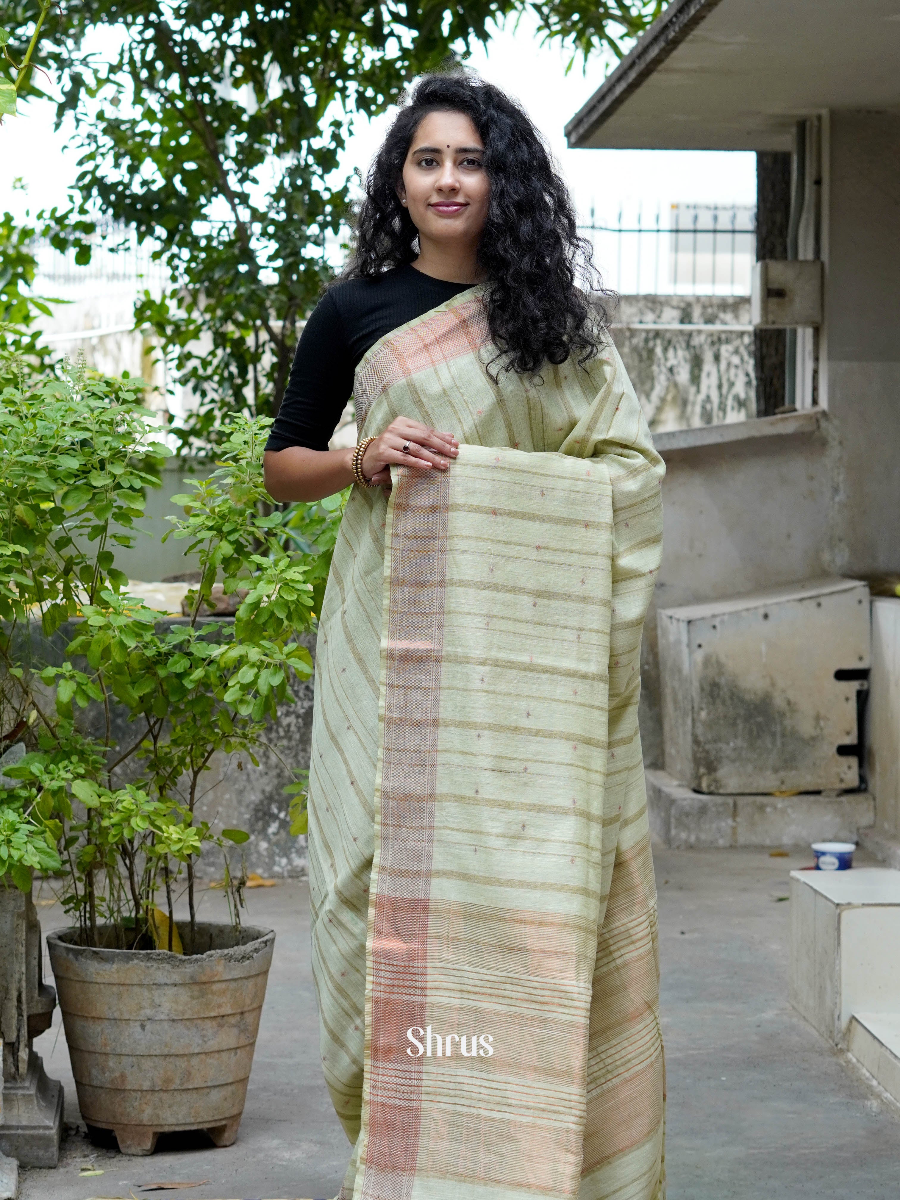 Green(Single Tone) - Semi Tussar Saree