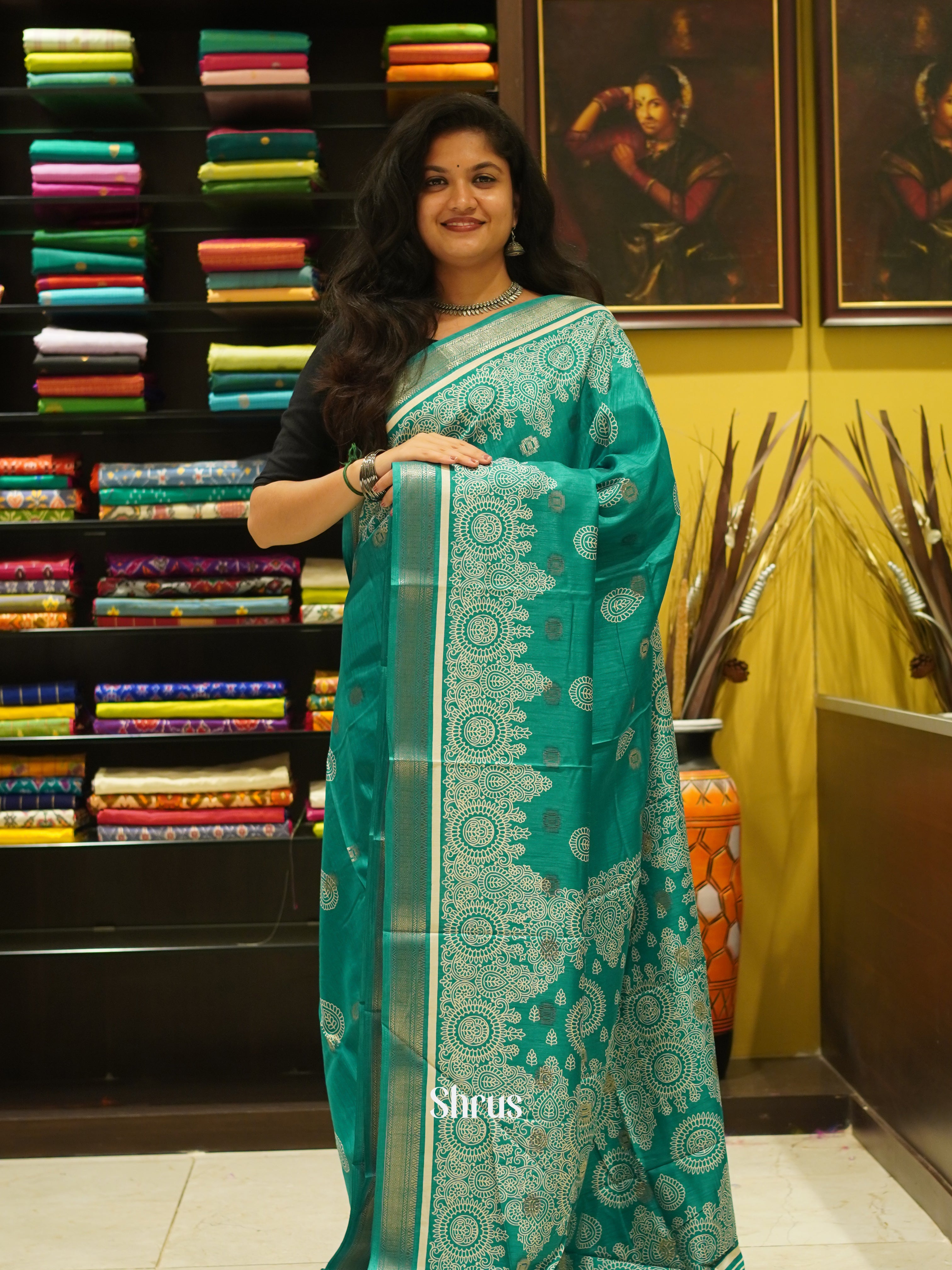 Green(Single Tone) - Semi crepe Saree