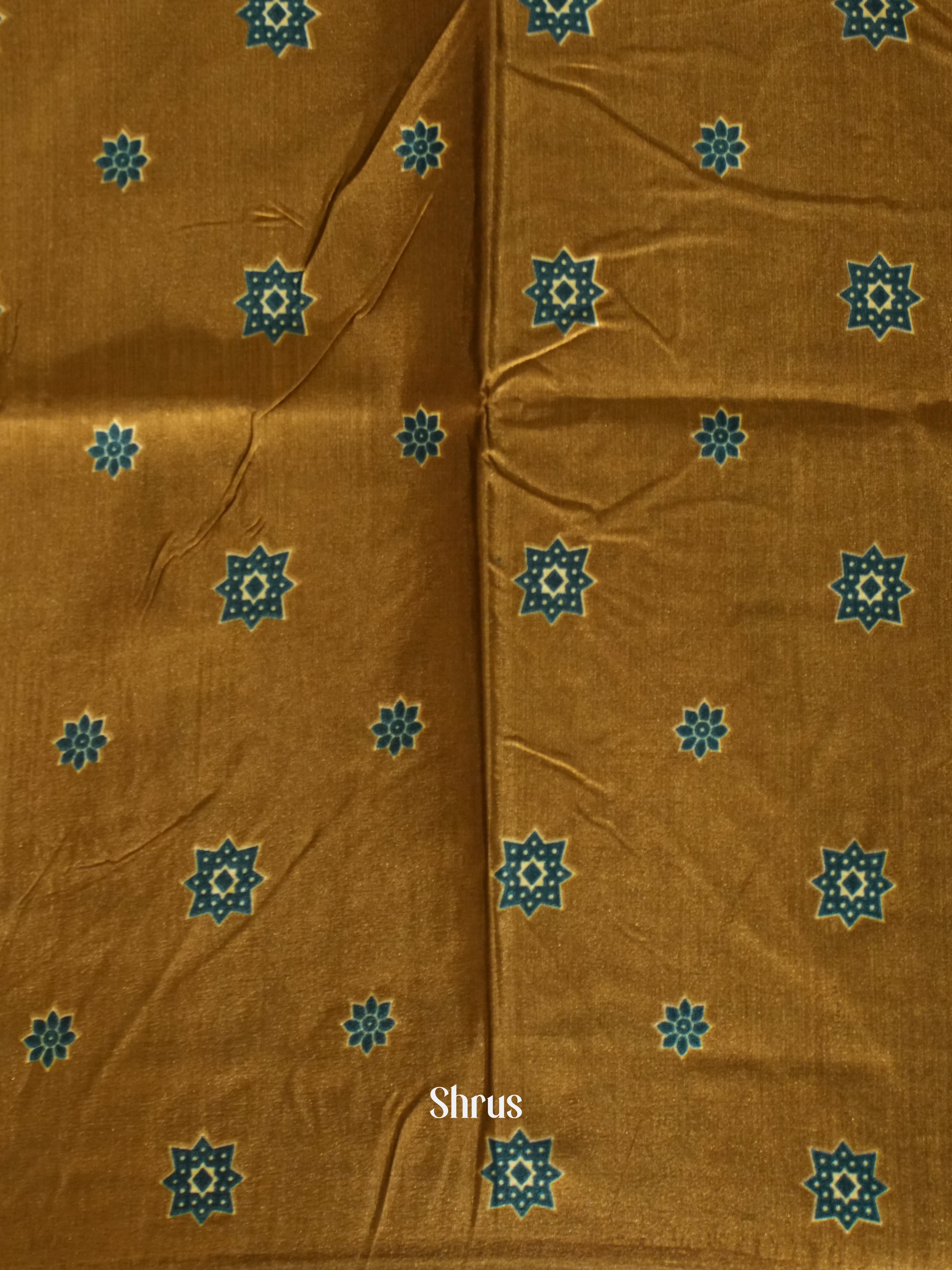 Brown(Single Tone) - Semi crepe Saree