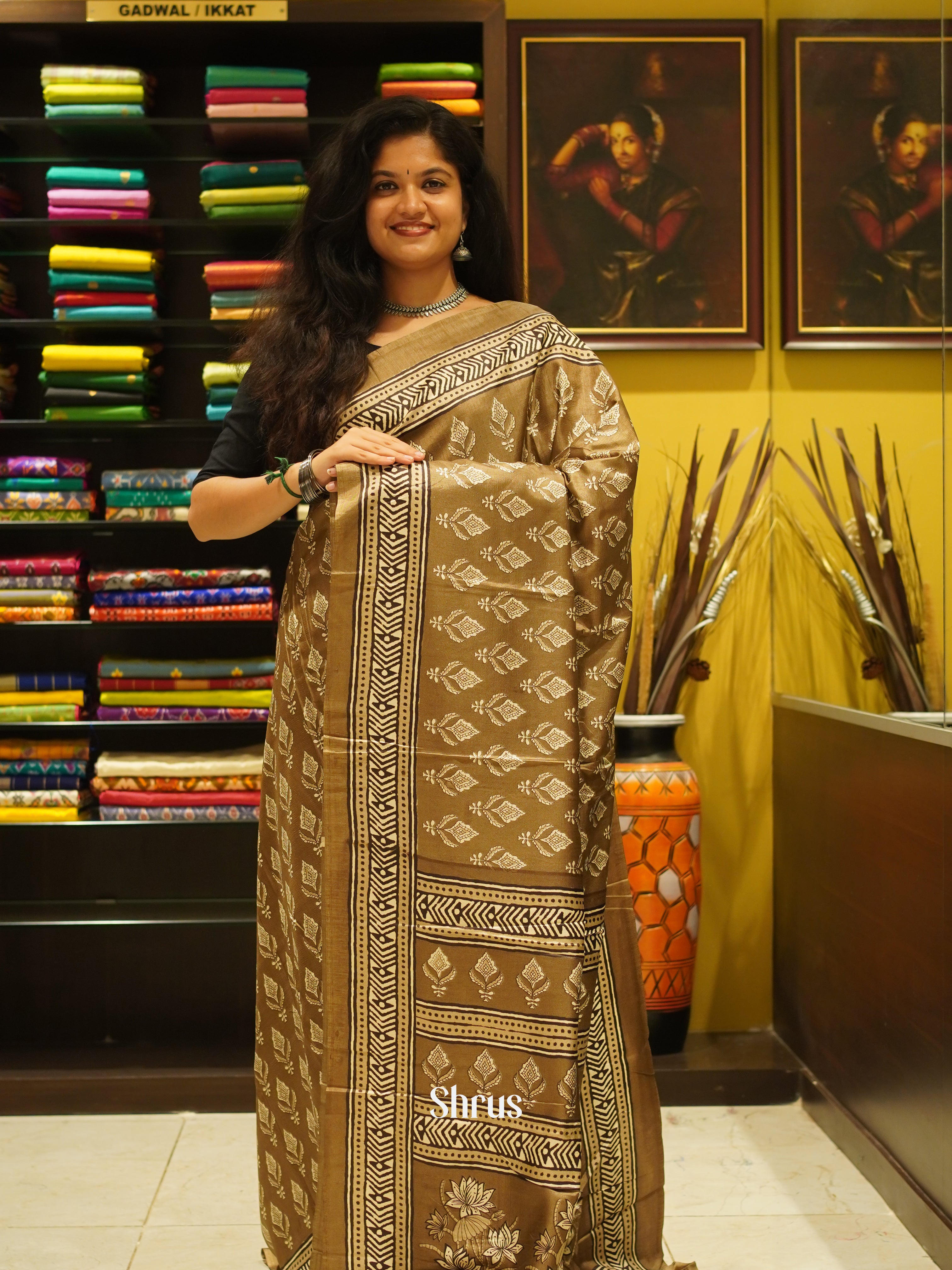 Brown(Single Tone) - Semi Crepe Saree