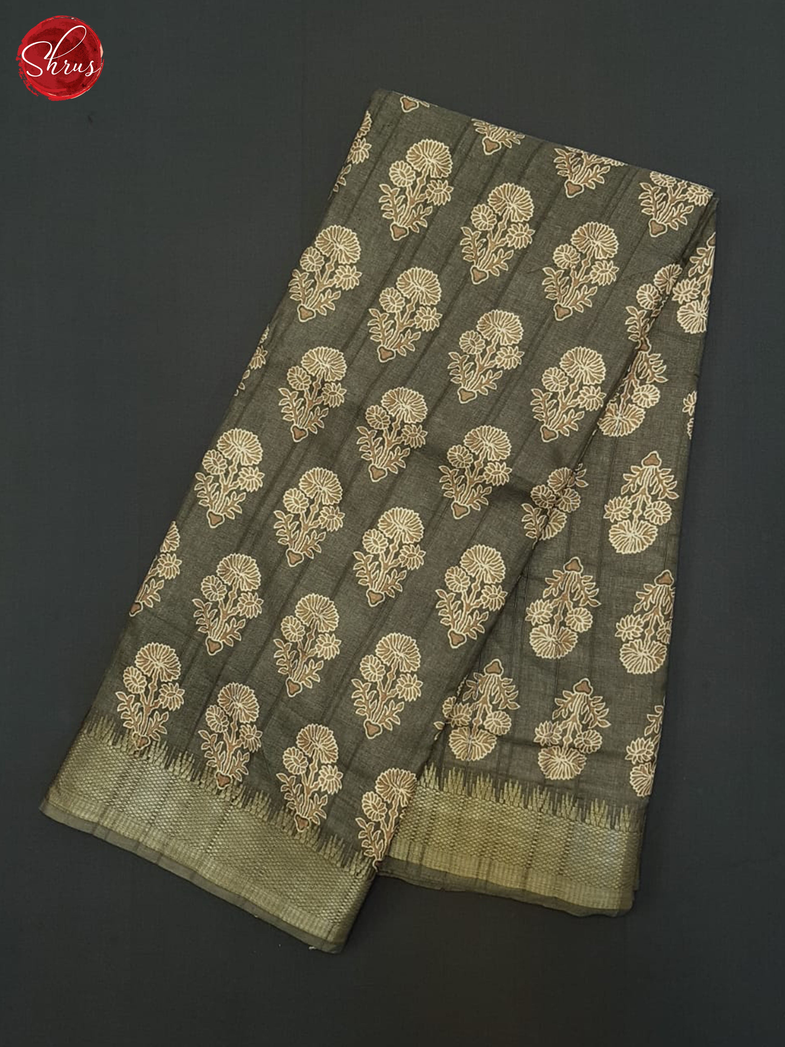 Grey(Single Tone) - Semi Crepe Saree - Shop on ShrusEternity.com