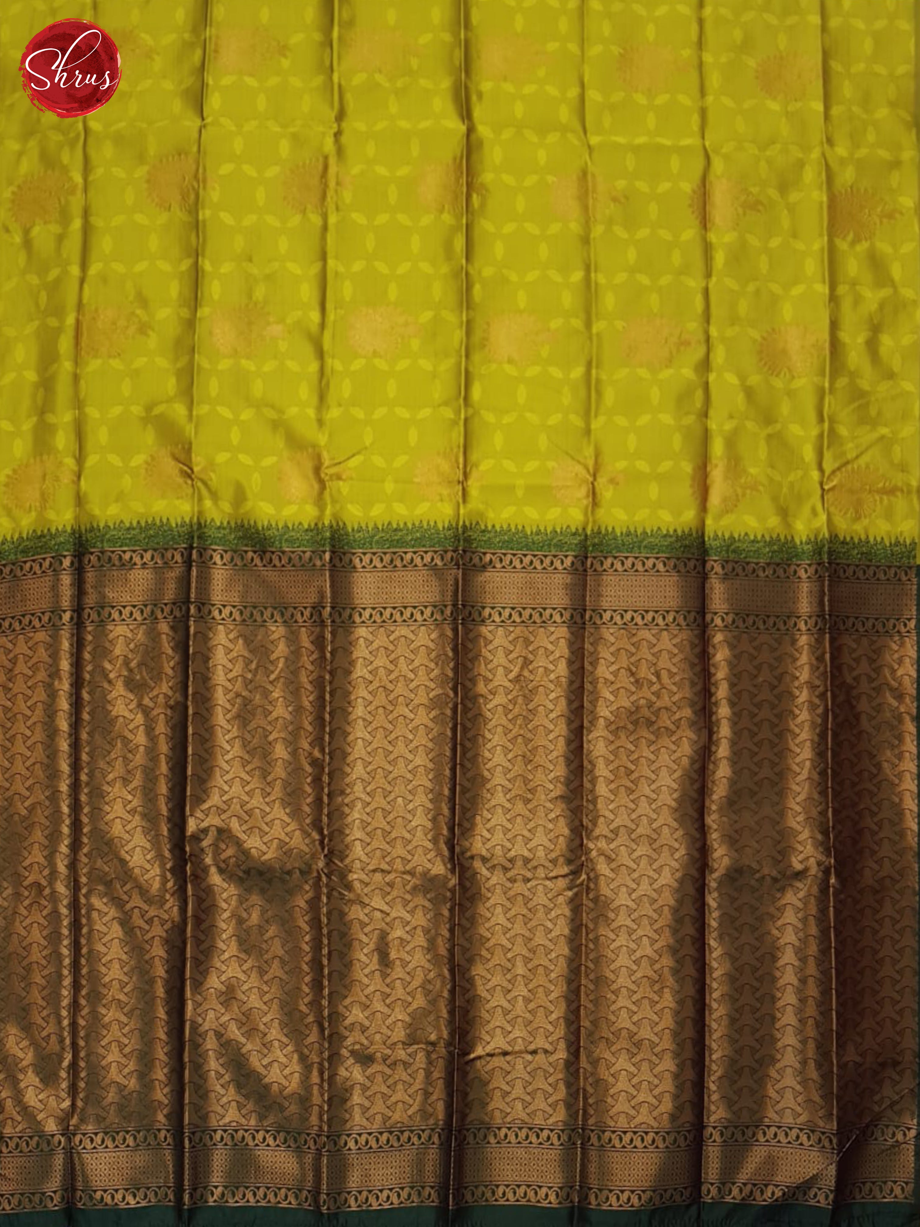 Manthulir Green And Green- Semi Soft Silk Saree - Shop on ShrusEternity.com