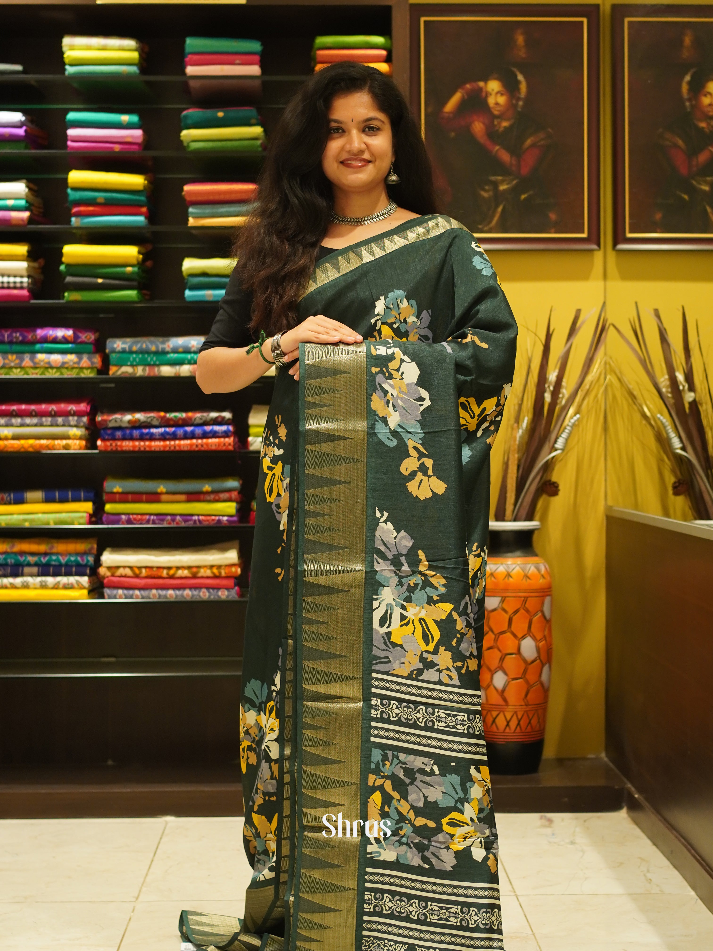 Green(Single Tone) - Semi crepe Saree